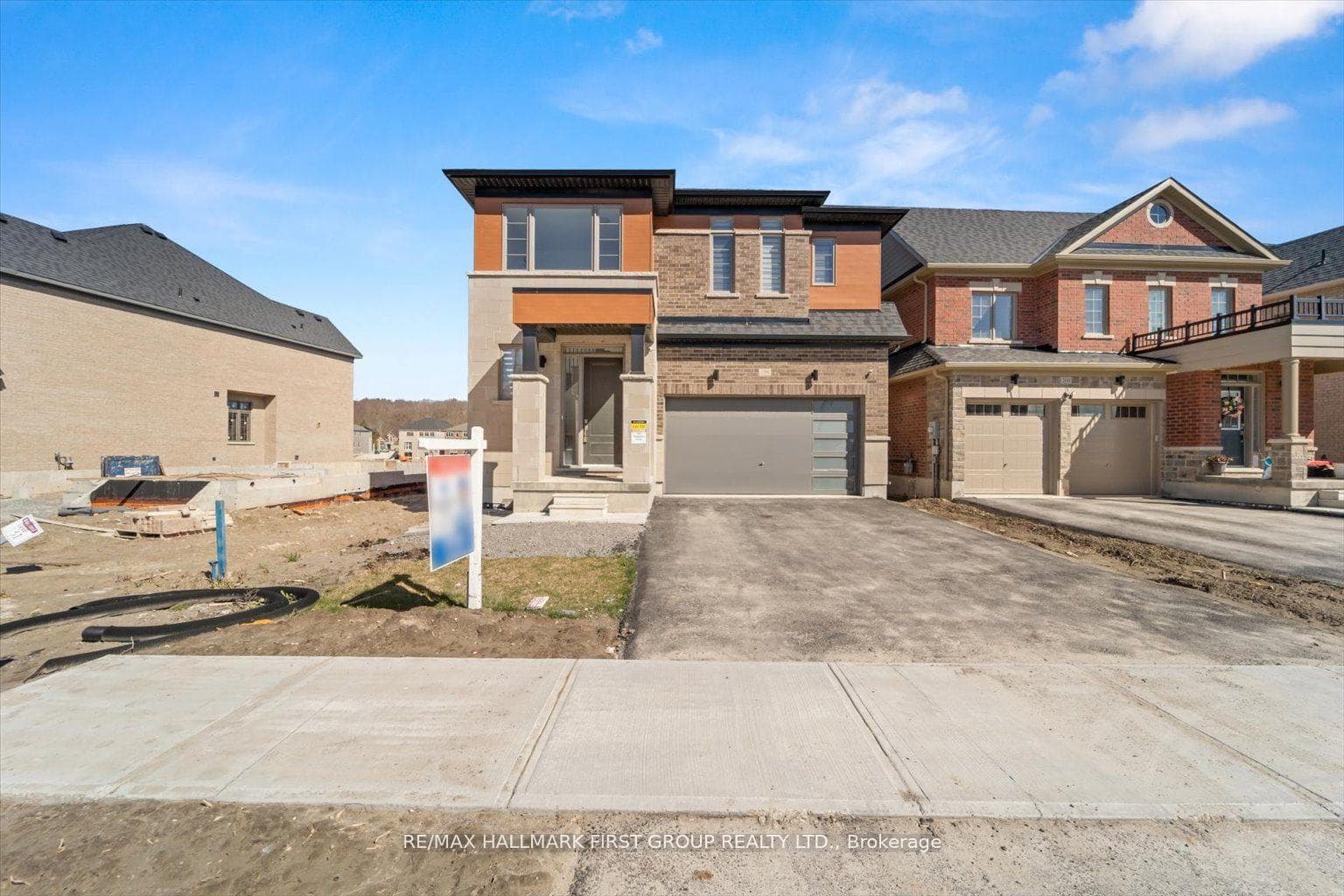 198 Thompson Drive photo 1