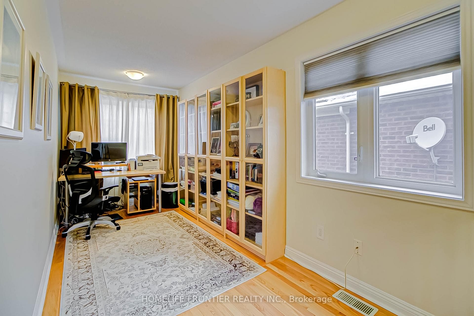 39 White Spruce Crescent photo 18