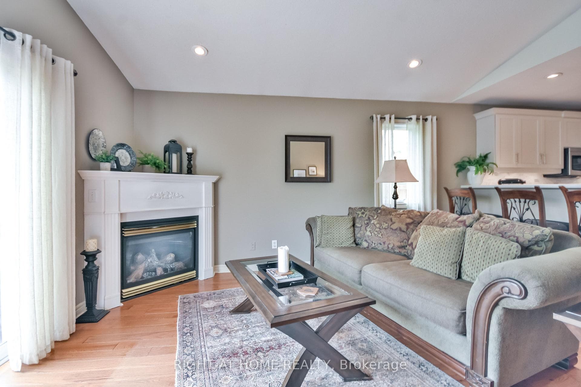 Great Room w/Gas Fireplace
