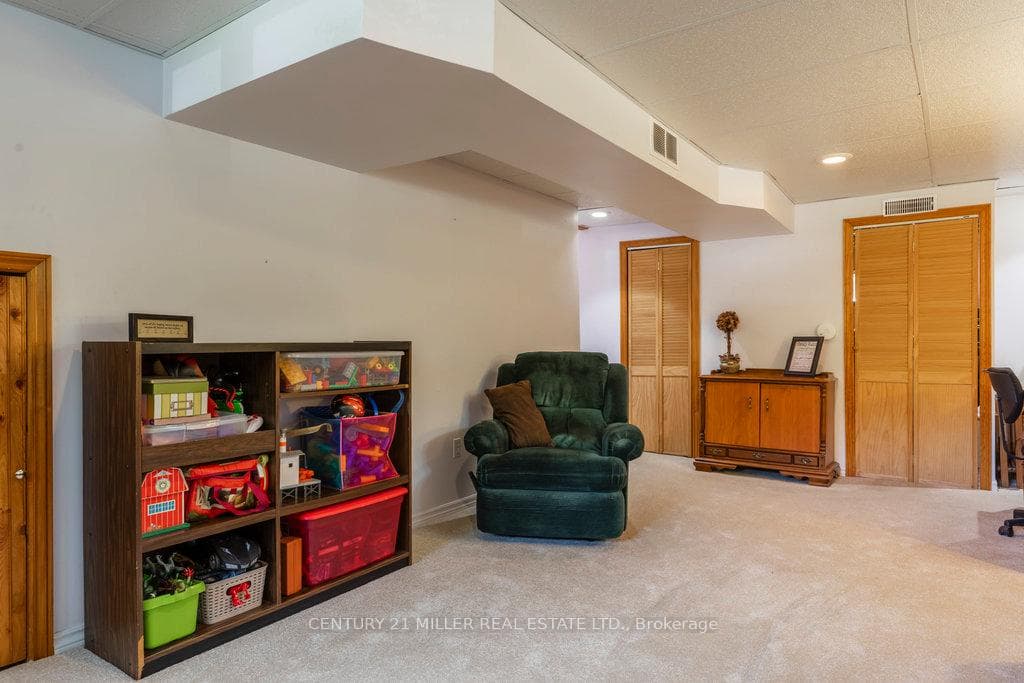 158 Delrex Boulevard photo 26
