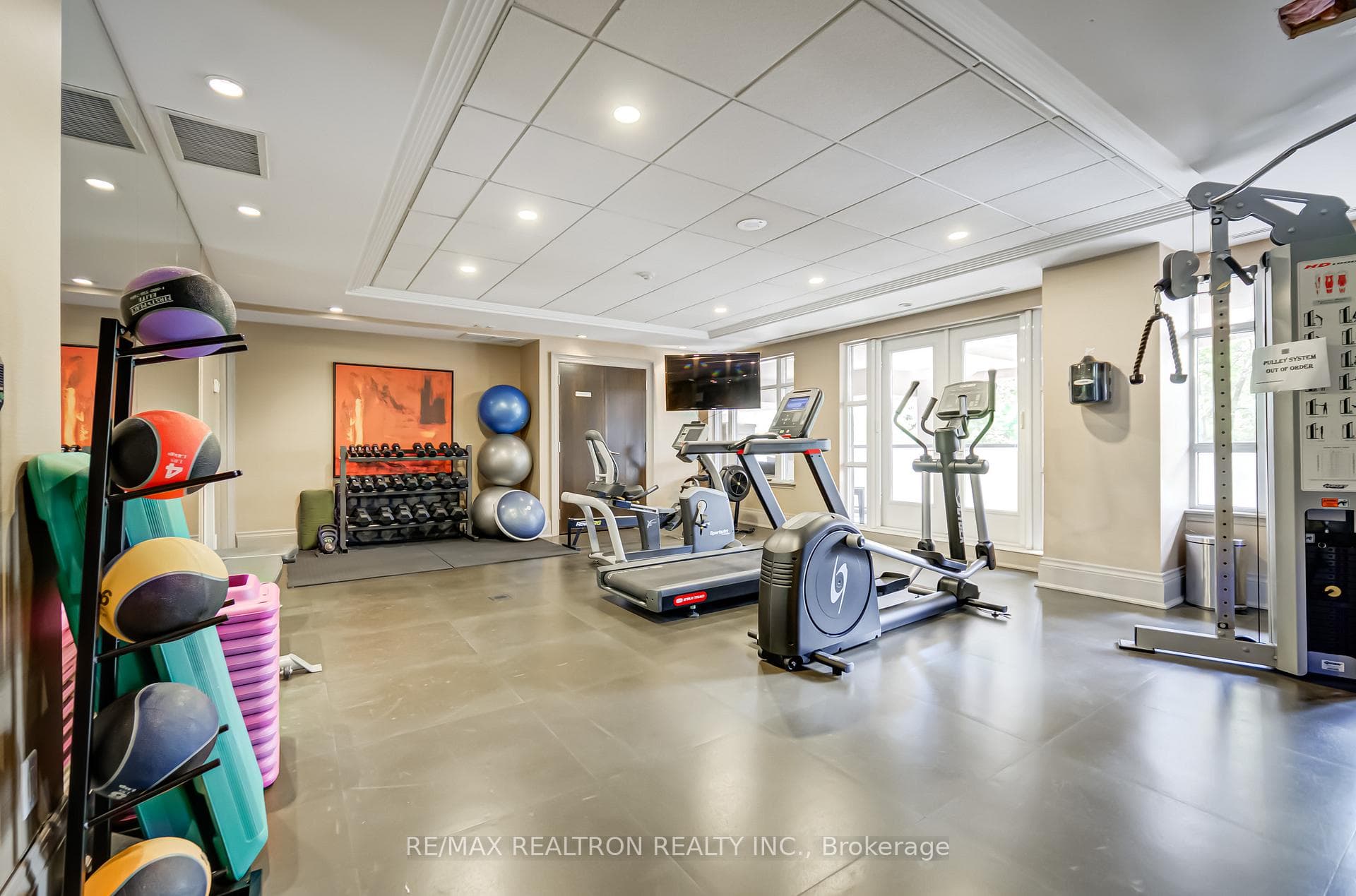 1717 Avenue Road Unit 314 photo 47