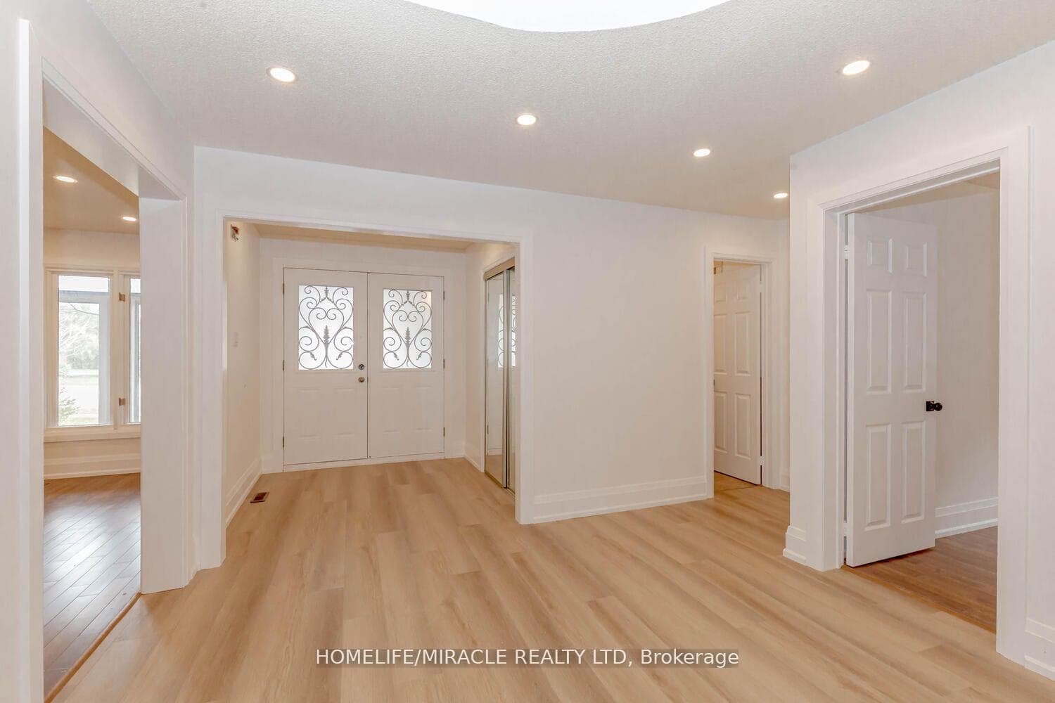 4544 Penhallow Road photo 2