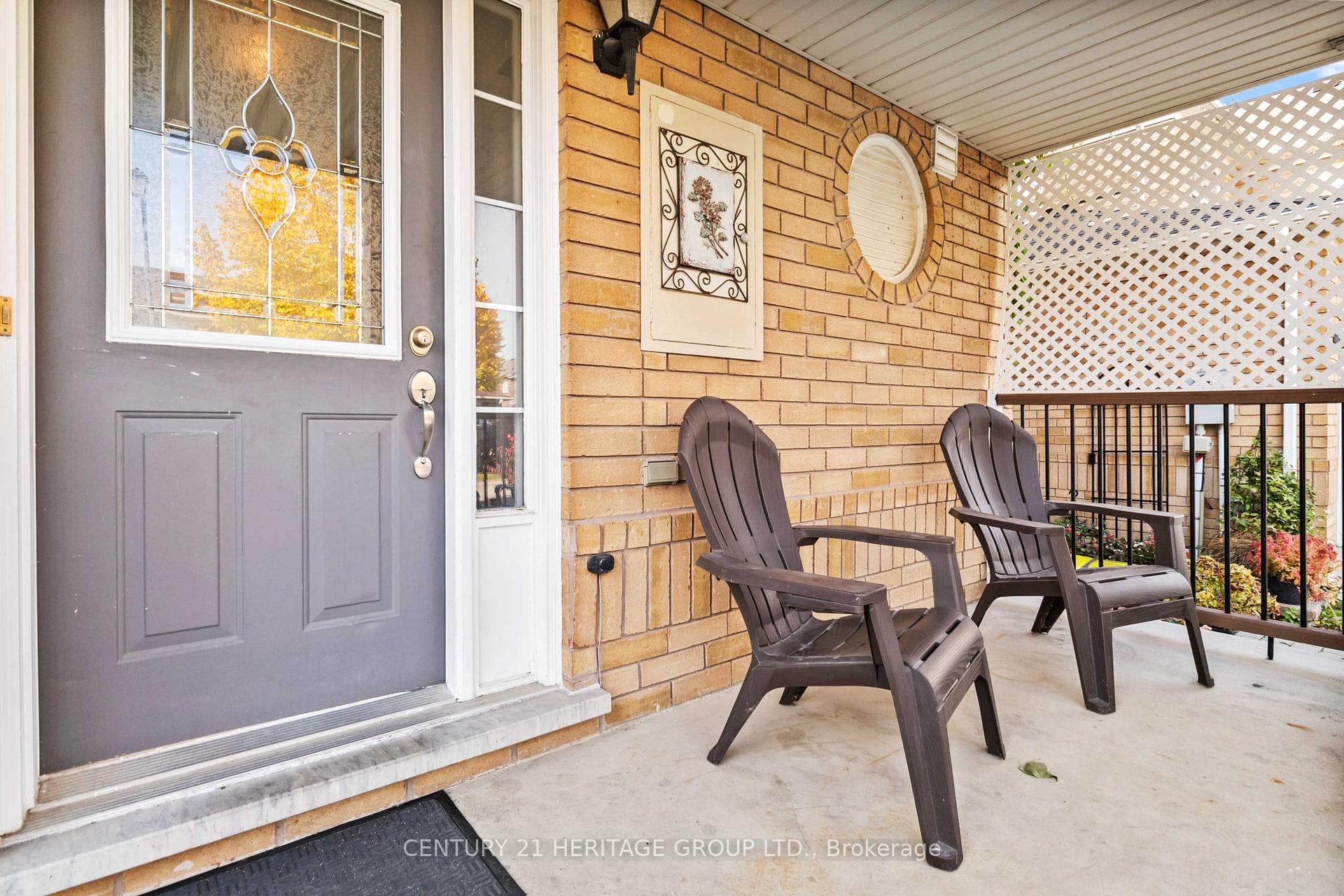 404 Patterson Drive photo 2