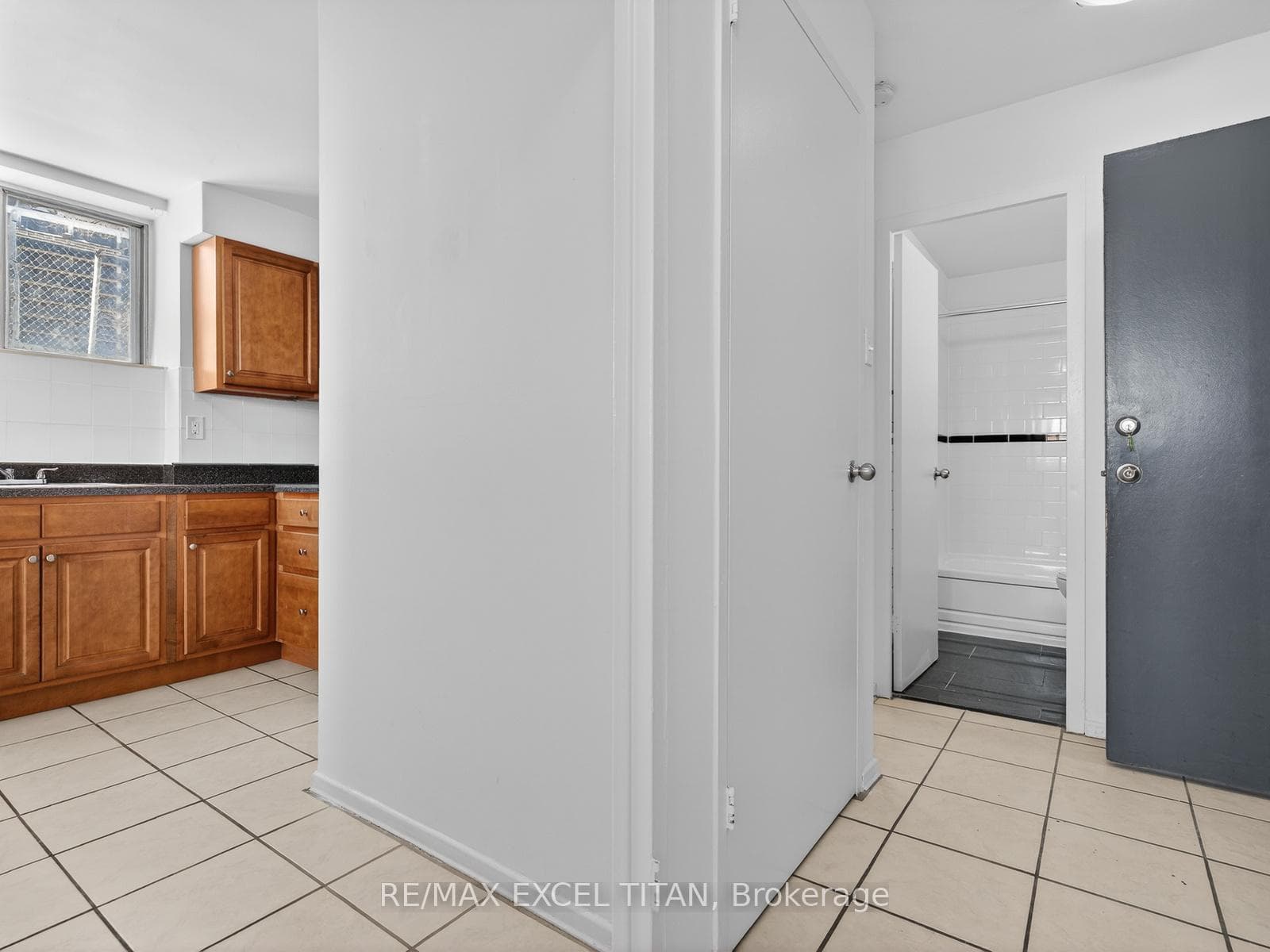 1042 Sheppard Avenue Unit G1 photo 15