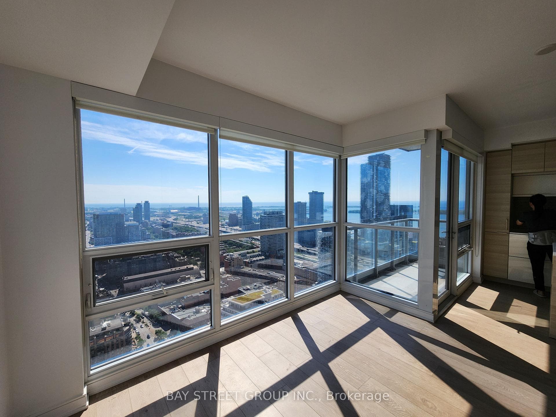 88 Scott Street Unit 4006 photo 7