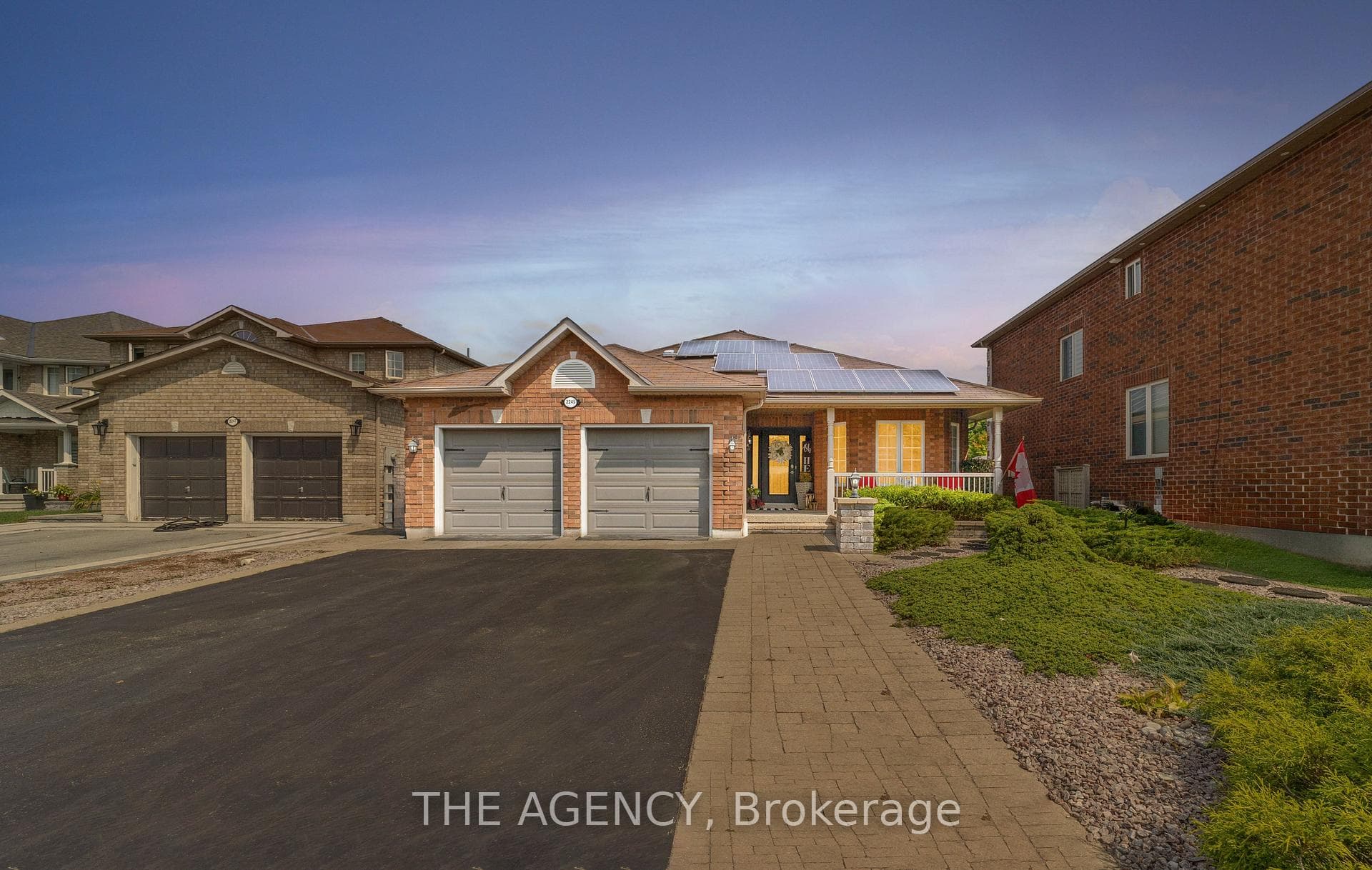 2245 Sproule Street photo 1