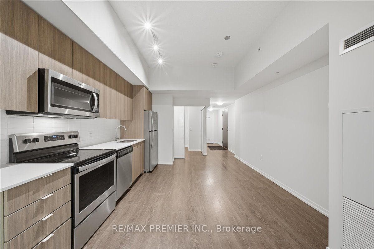 3237 Bayview Avenue Unit 1306 photo 14