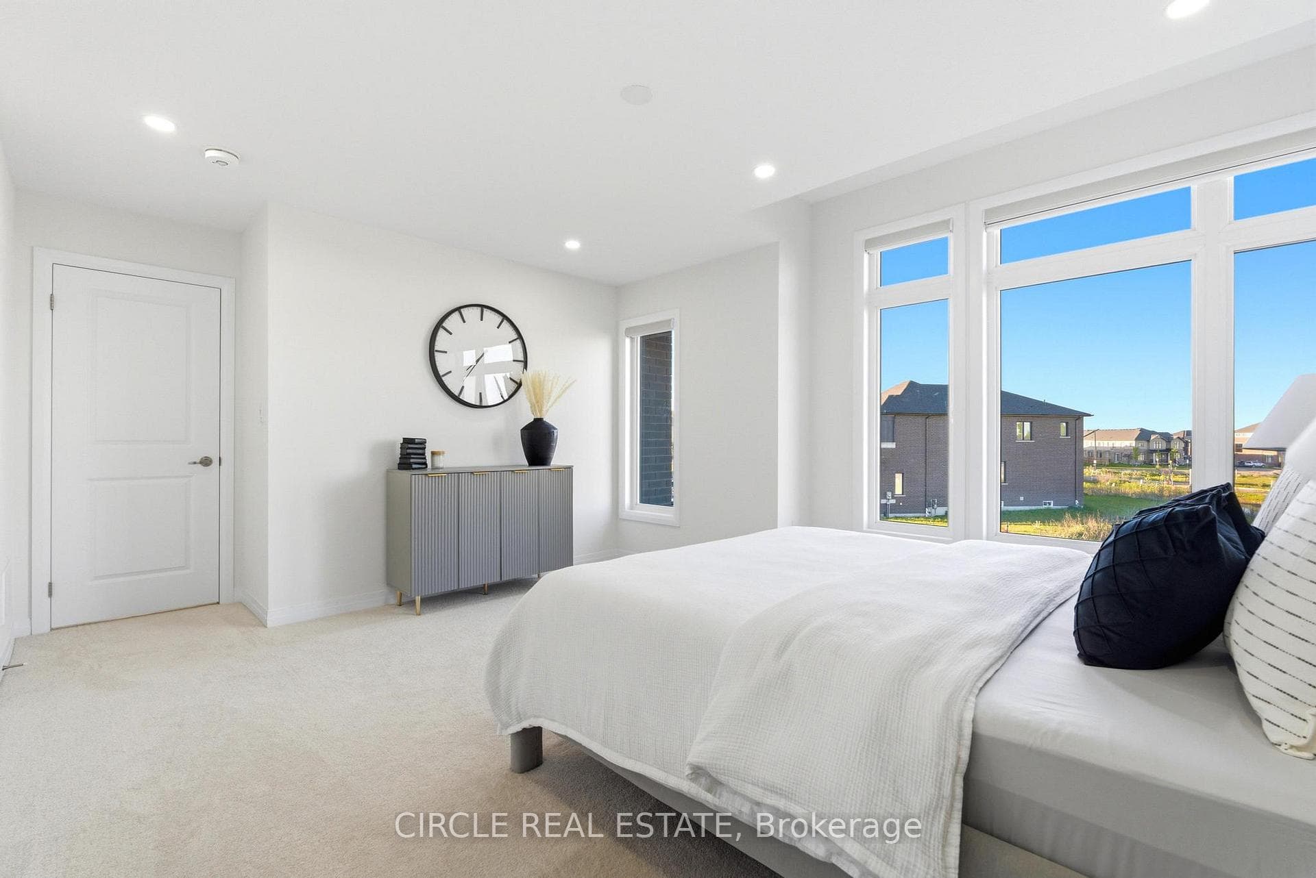56 Langridge Way photo 26