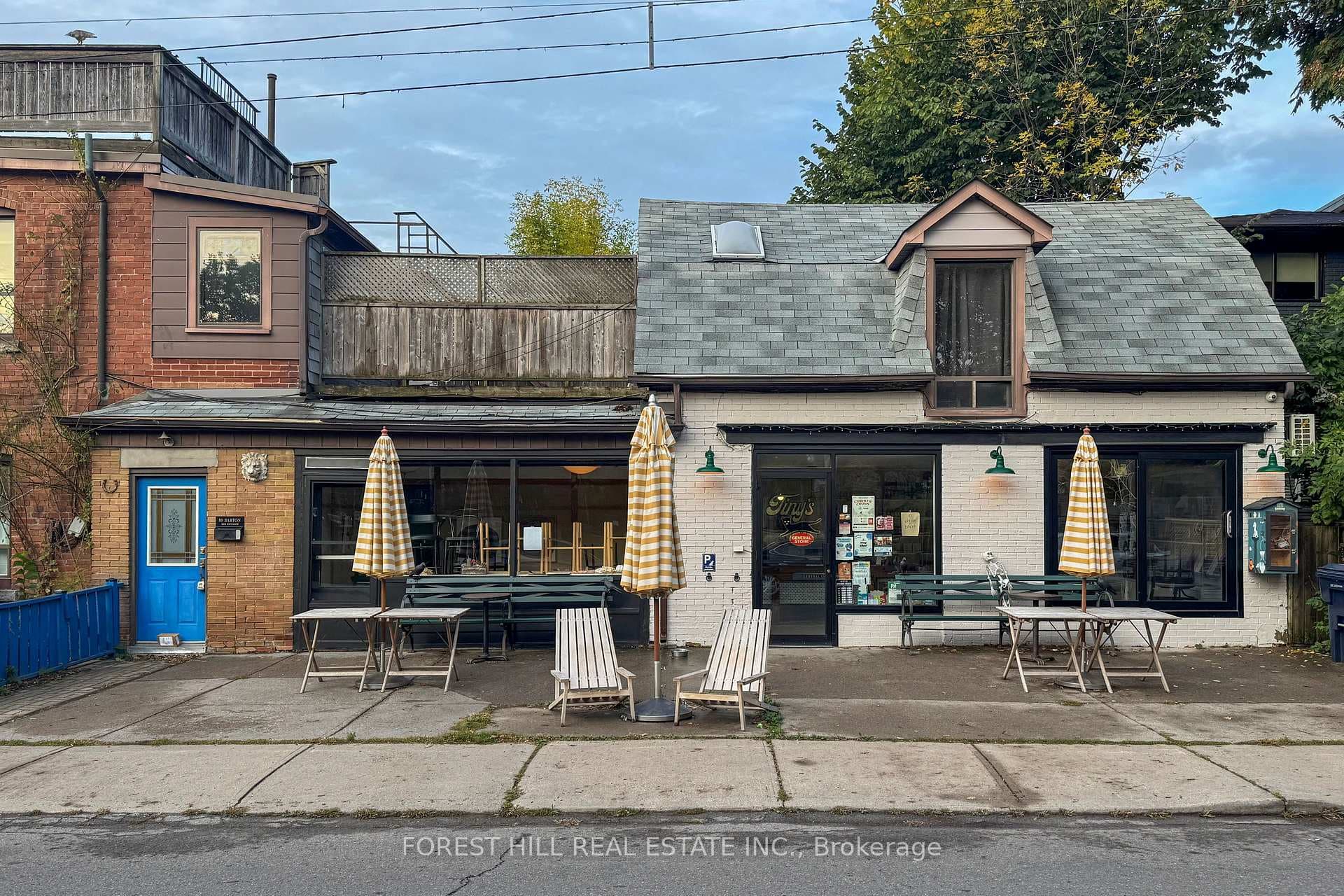 80 Barton Avenue photo 2