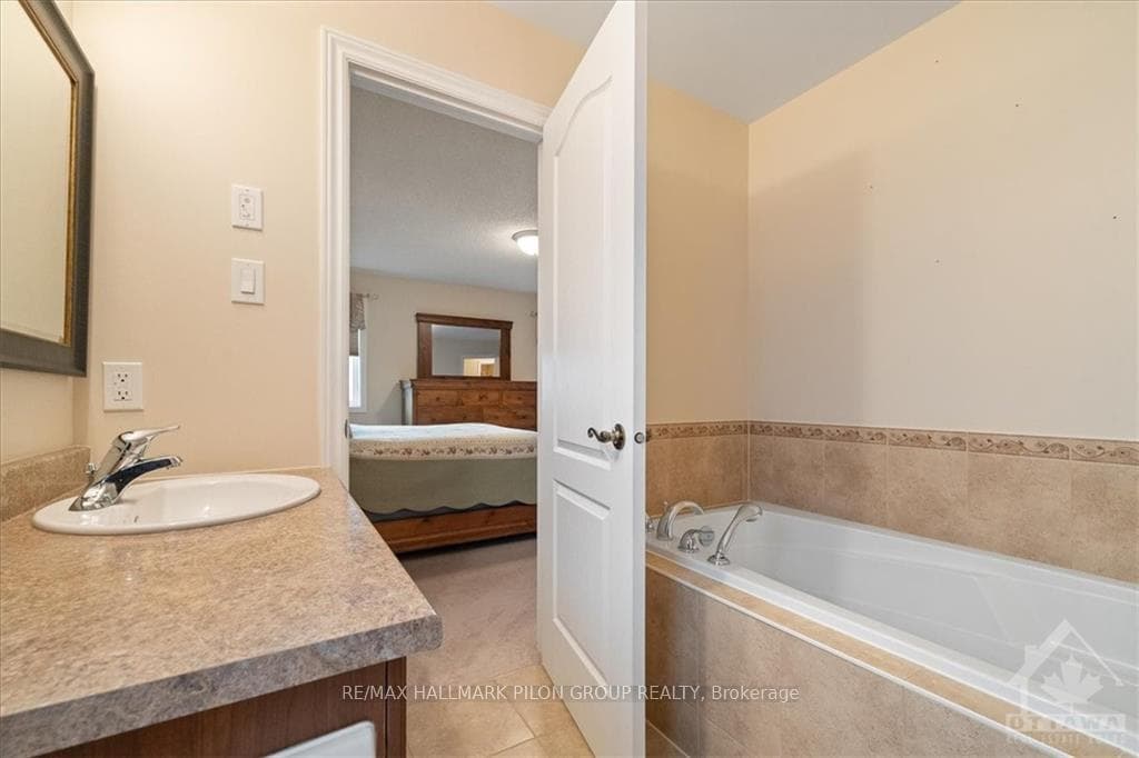 9 PEBBLEMILL Lane photo 15