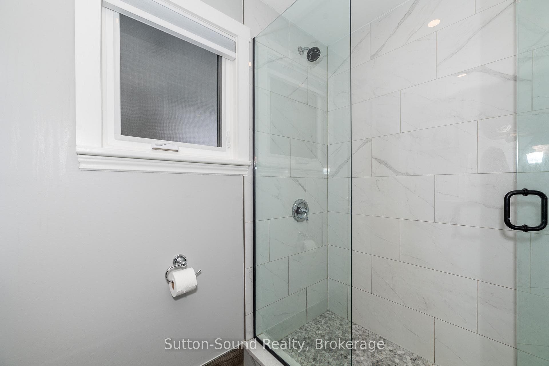 838 30th Street photo 26