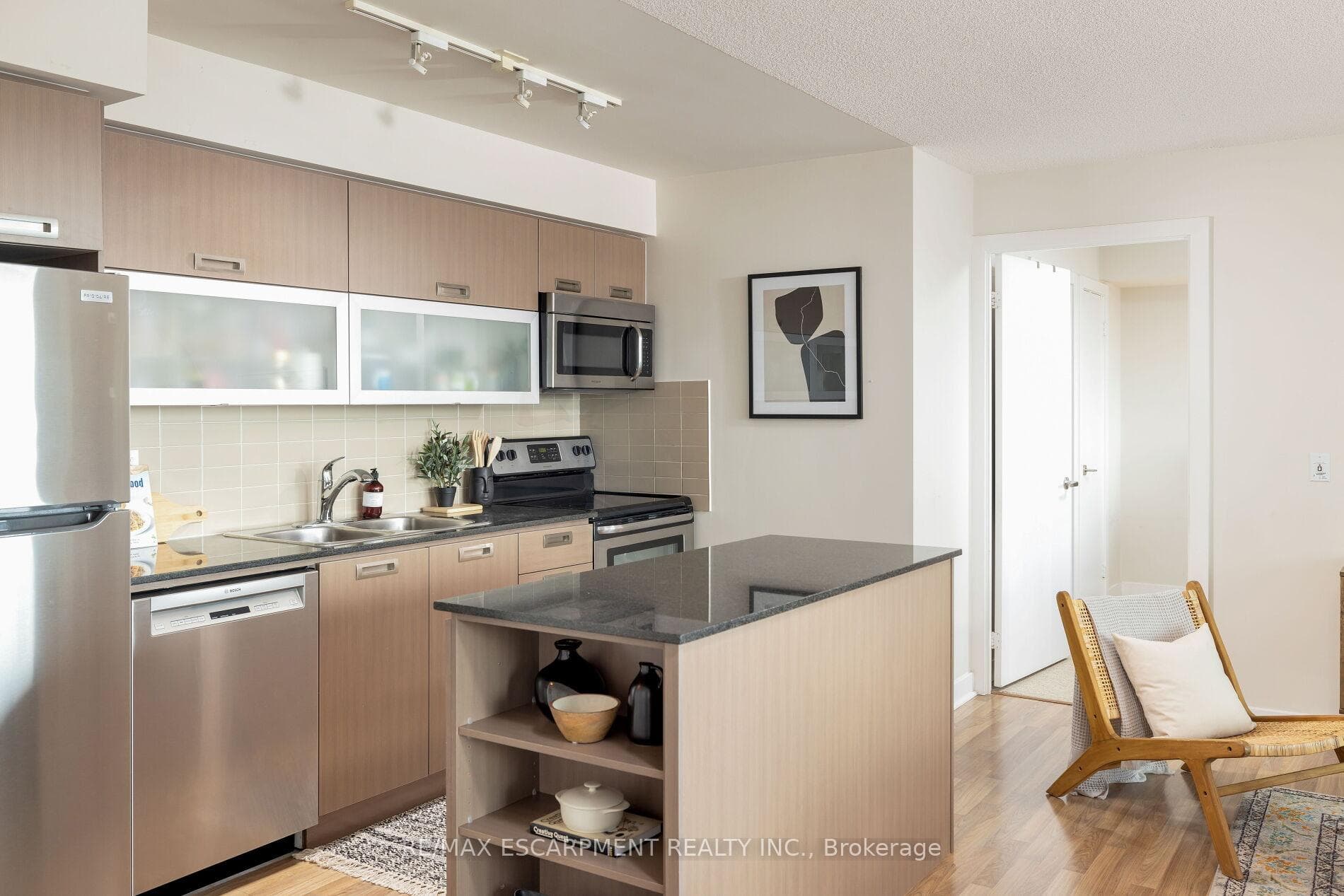 100 Western Battery Road Unit 1605 photo 17
