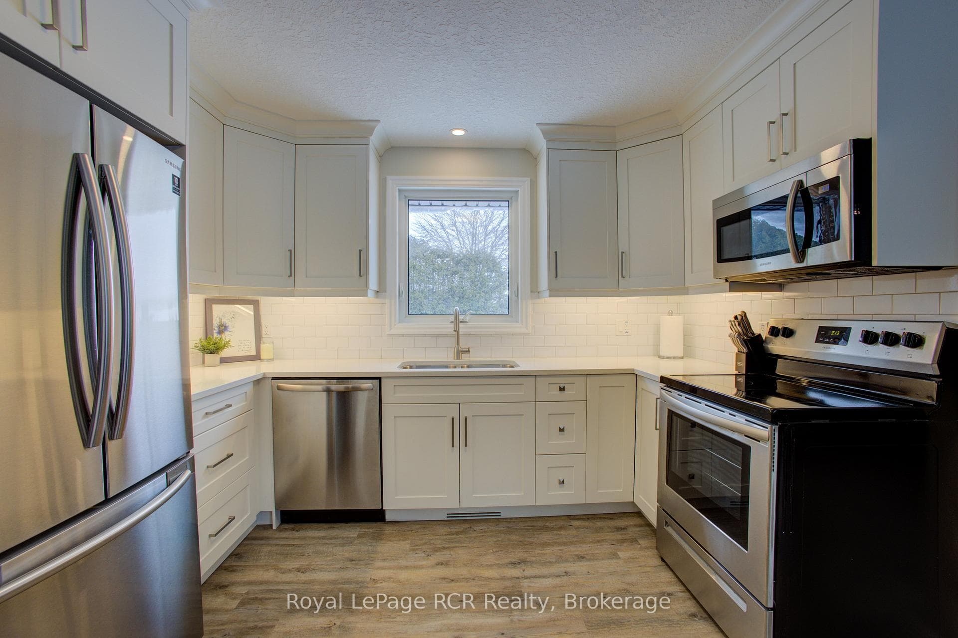 620 Elm Avenue photo 17