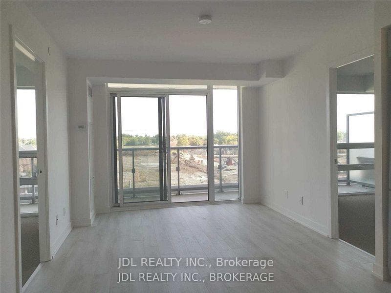 120 Varna Drive Unit 519 photo 5