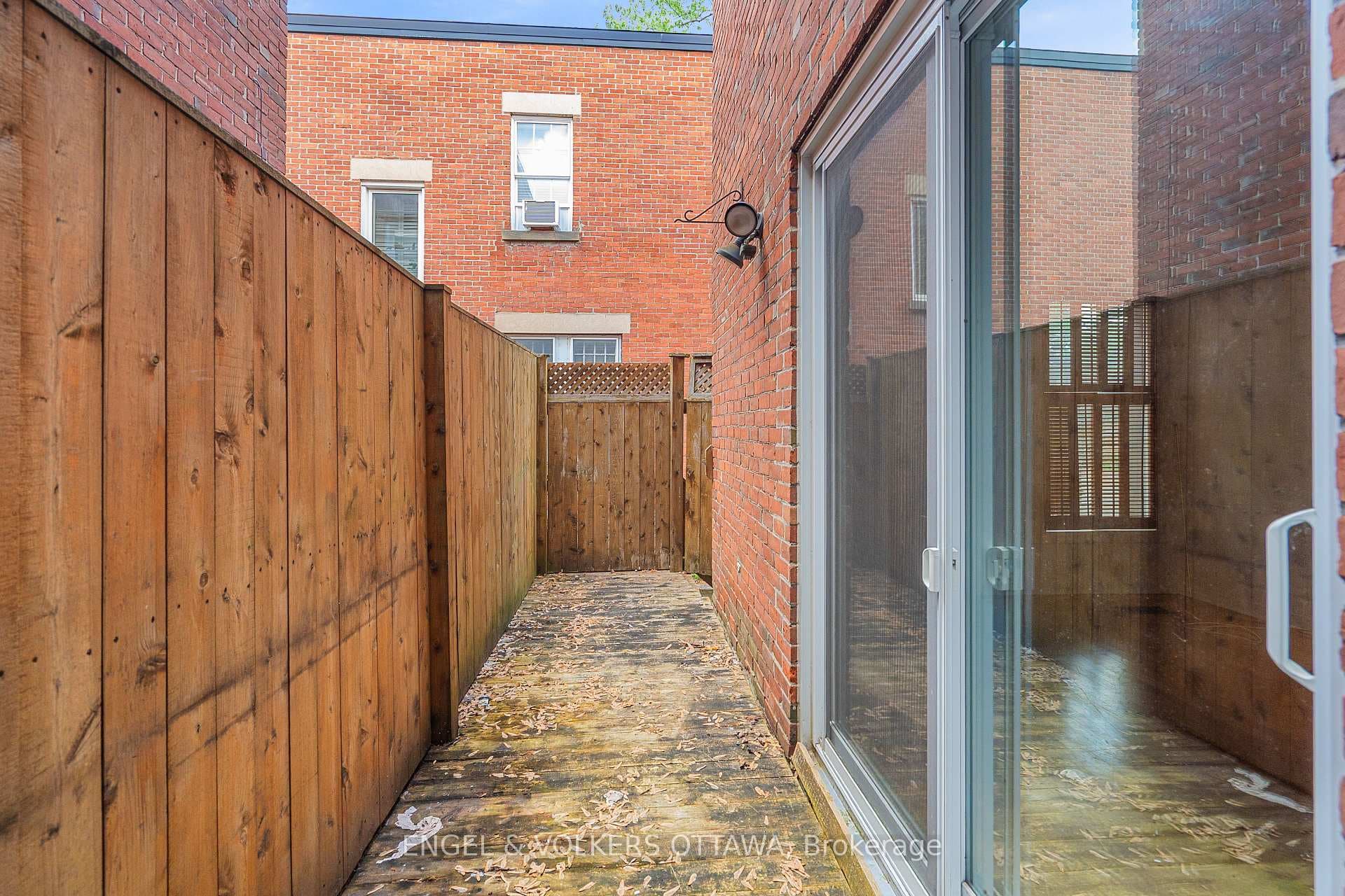 293 Somerset Street photo 43