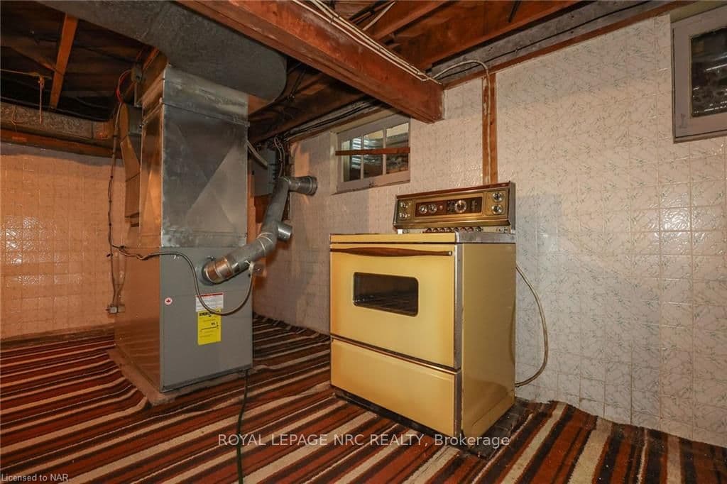 5723 MONTROSE Road photo 45