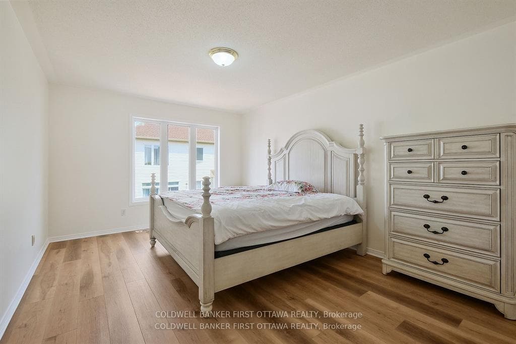 107 COLUMBIA Avenue photo 21
