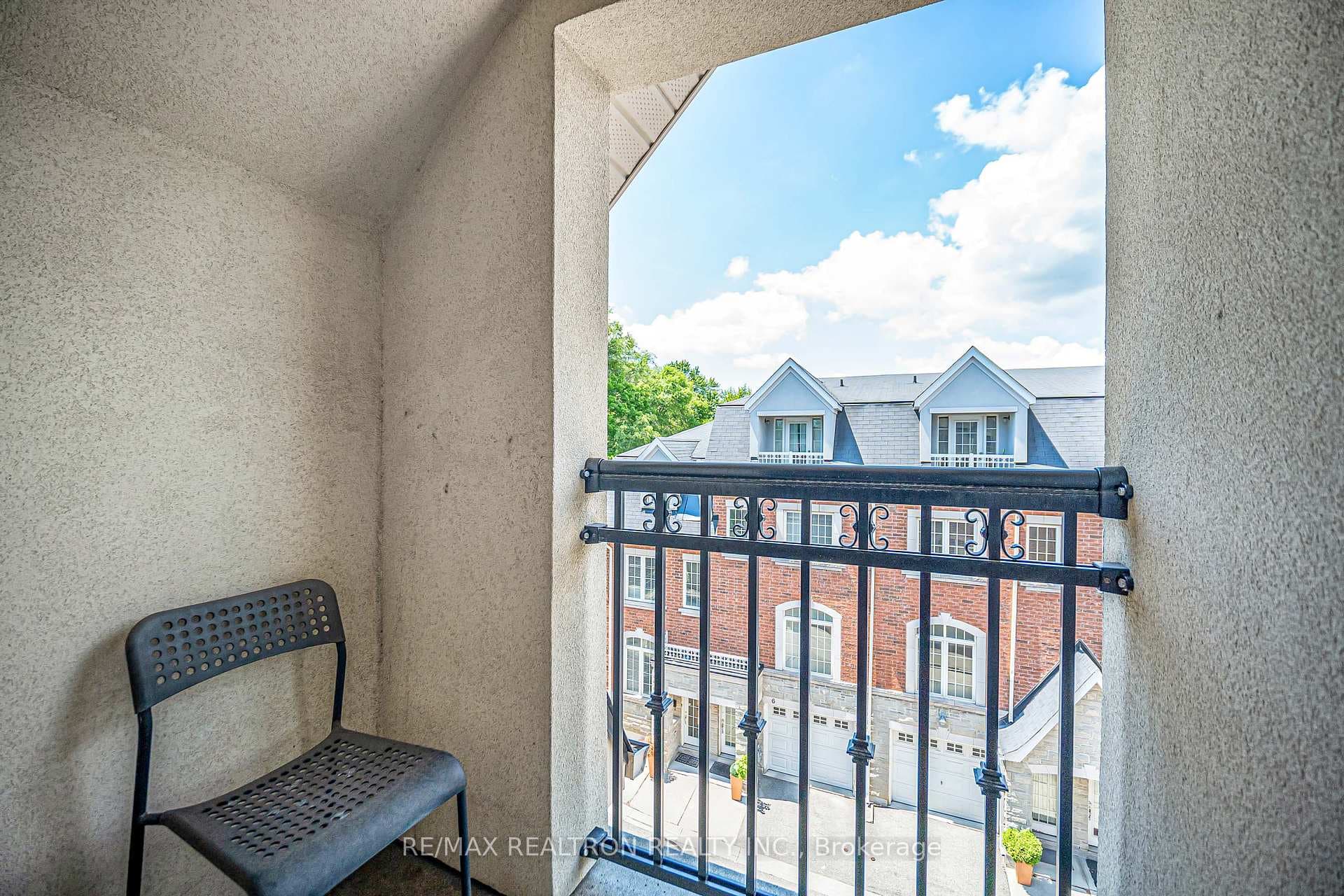 3 Hayes Lane photo 38