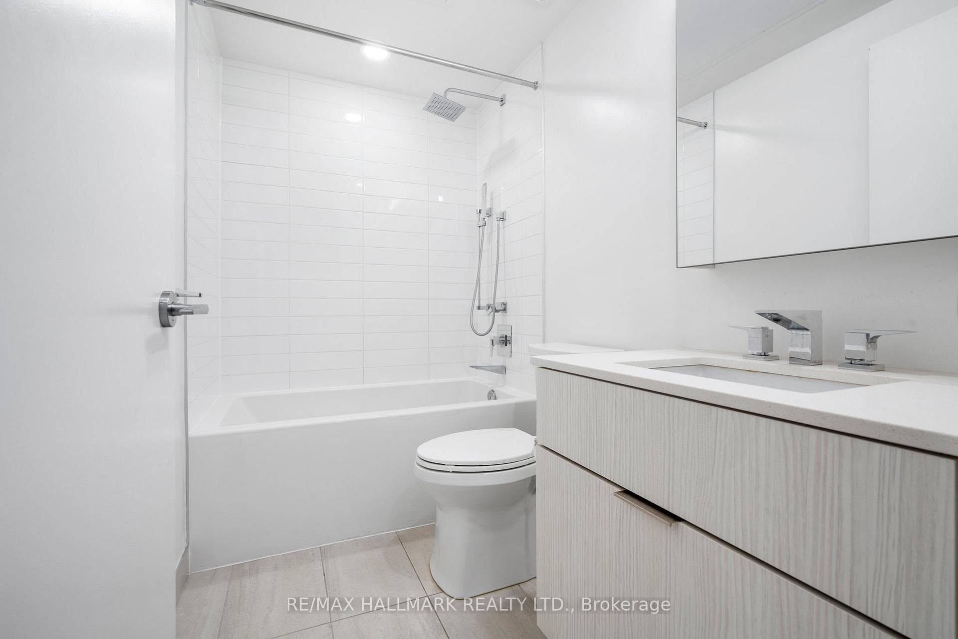 25 Richmond Street Unit 218 photo 18