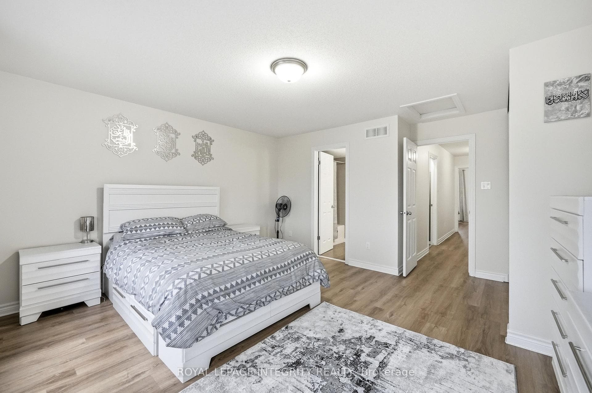 2341 Esprit Drive photo 25