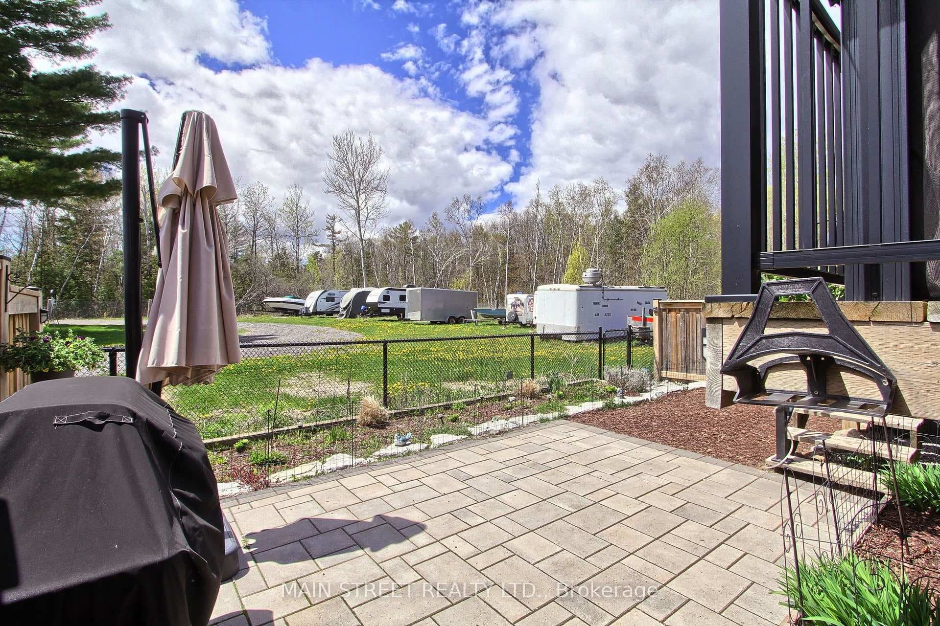 42 Prosser Crescent photo 34