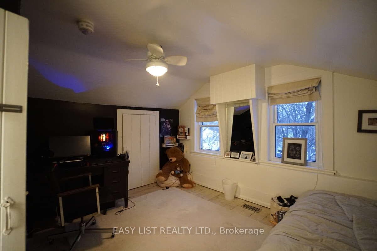 79 Brock Road photo 25