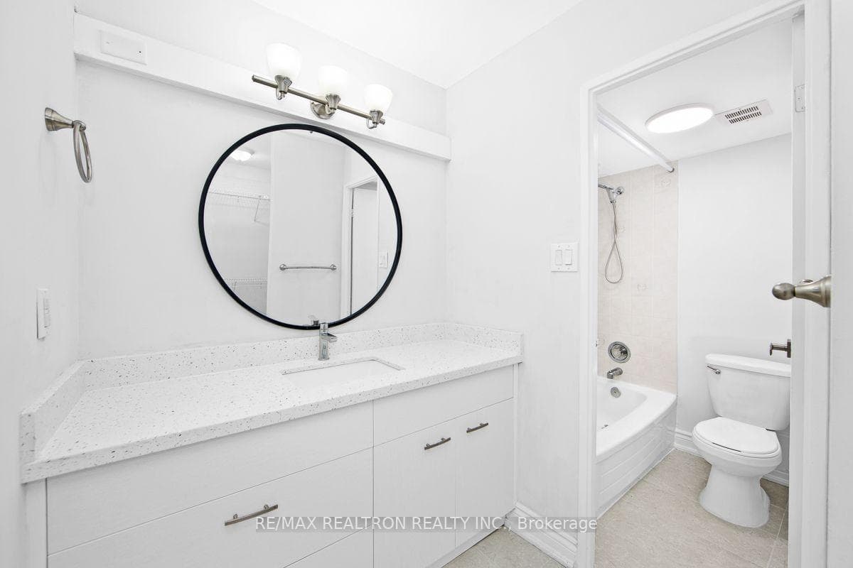 4001 Don Mills Road Unit 235 photo 14