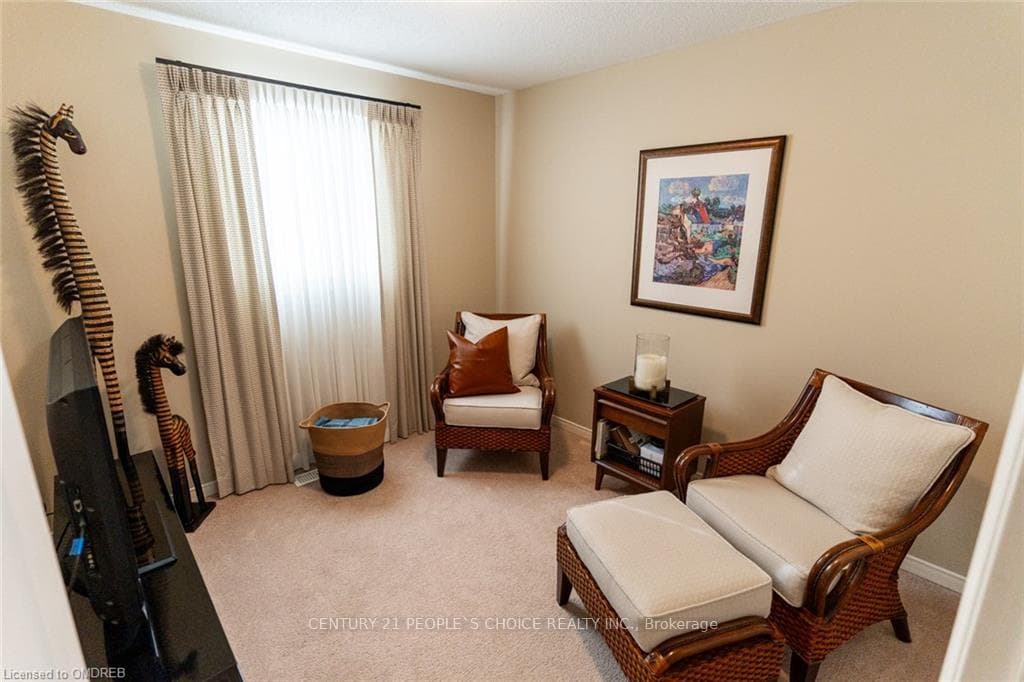 18 Buchanan Crescent photo 11