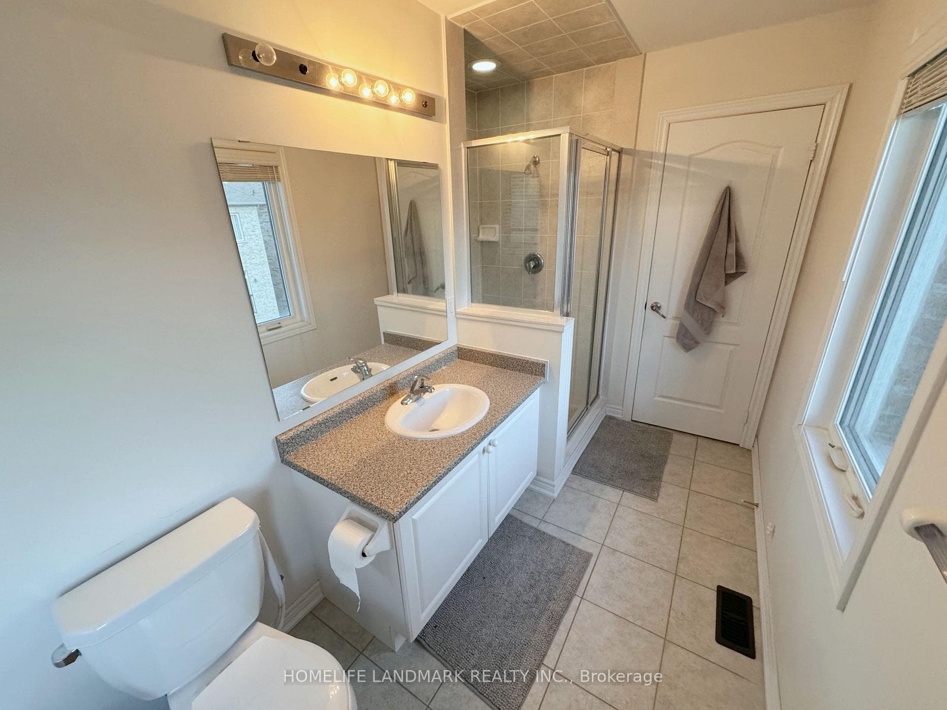 35 Hyacinth Street photo 20