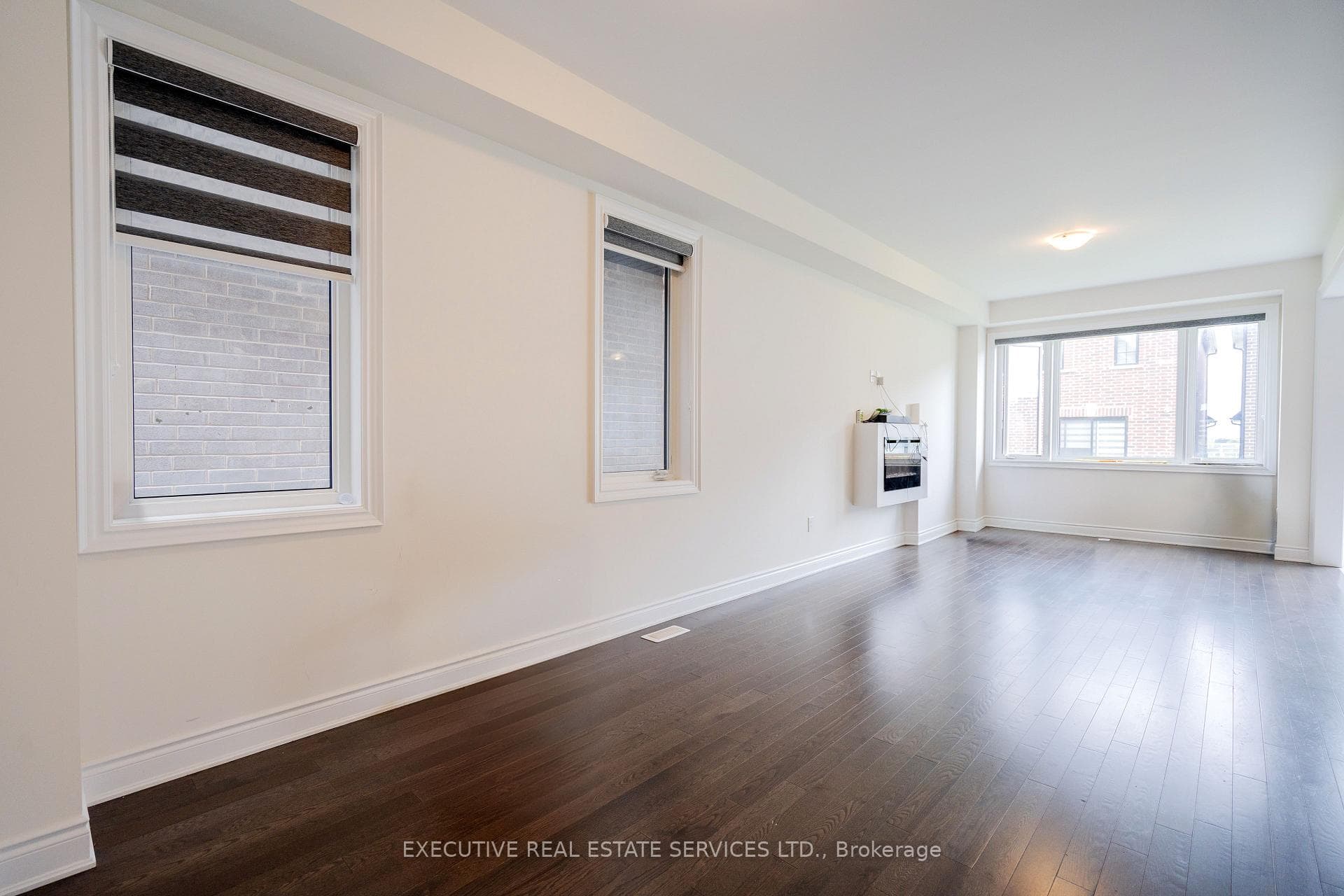 35 Moorhart Crescent photo 15