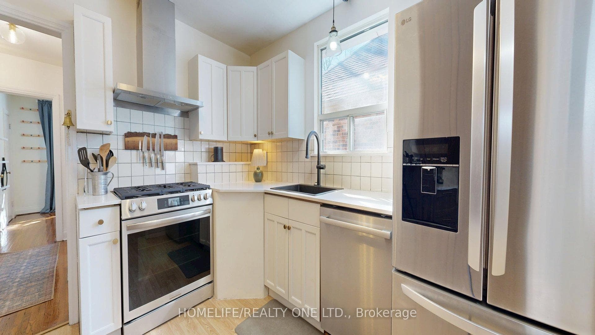 247 Berry Road photo 23
