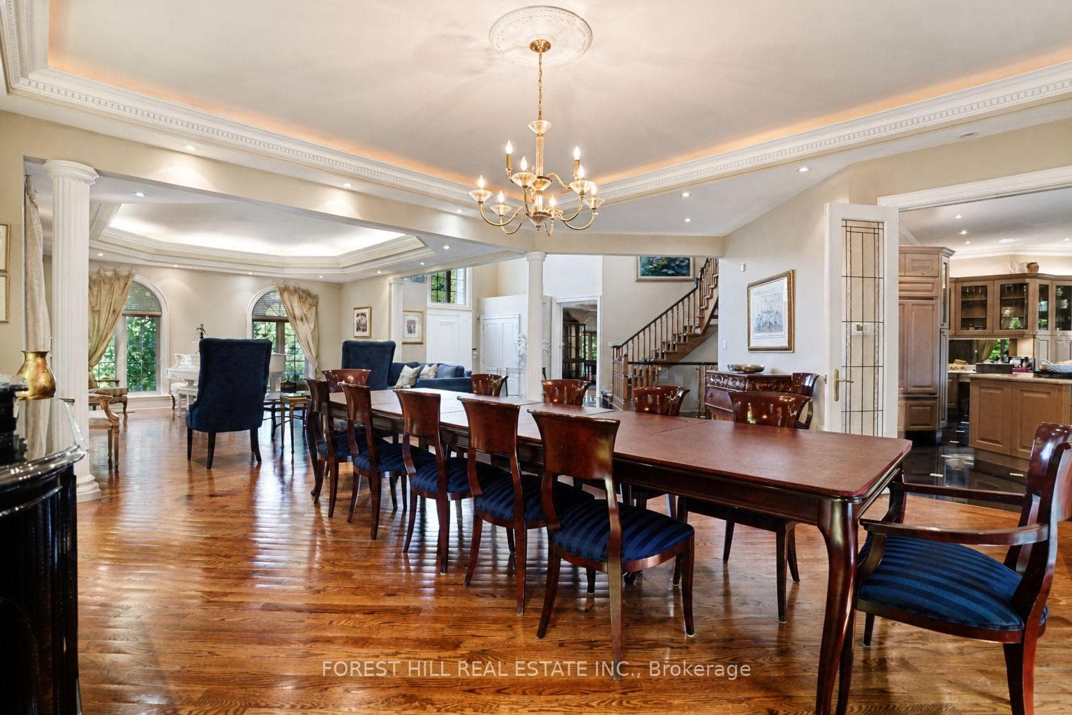 161 Renaissance Court photo 11