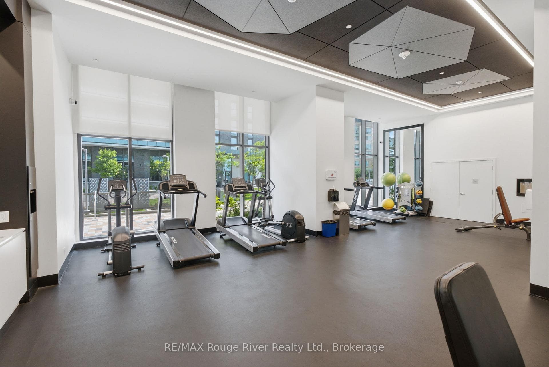 30 Samuel Wood Way Unit 1005 photo 21