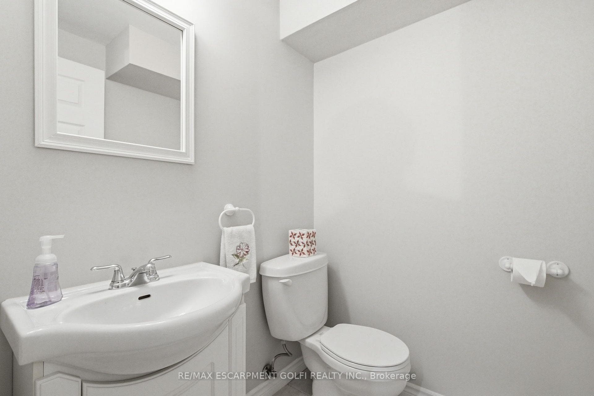 21 Cathy Drive photo 23