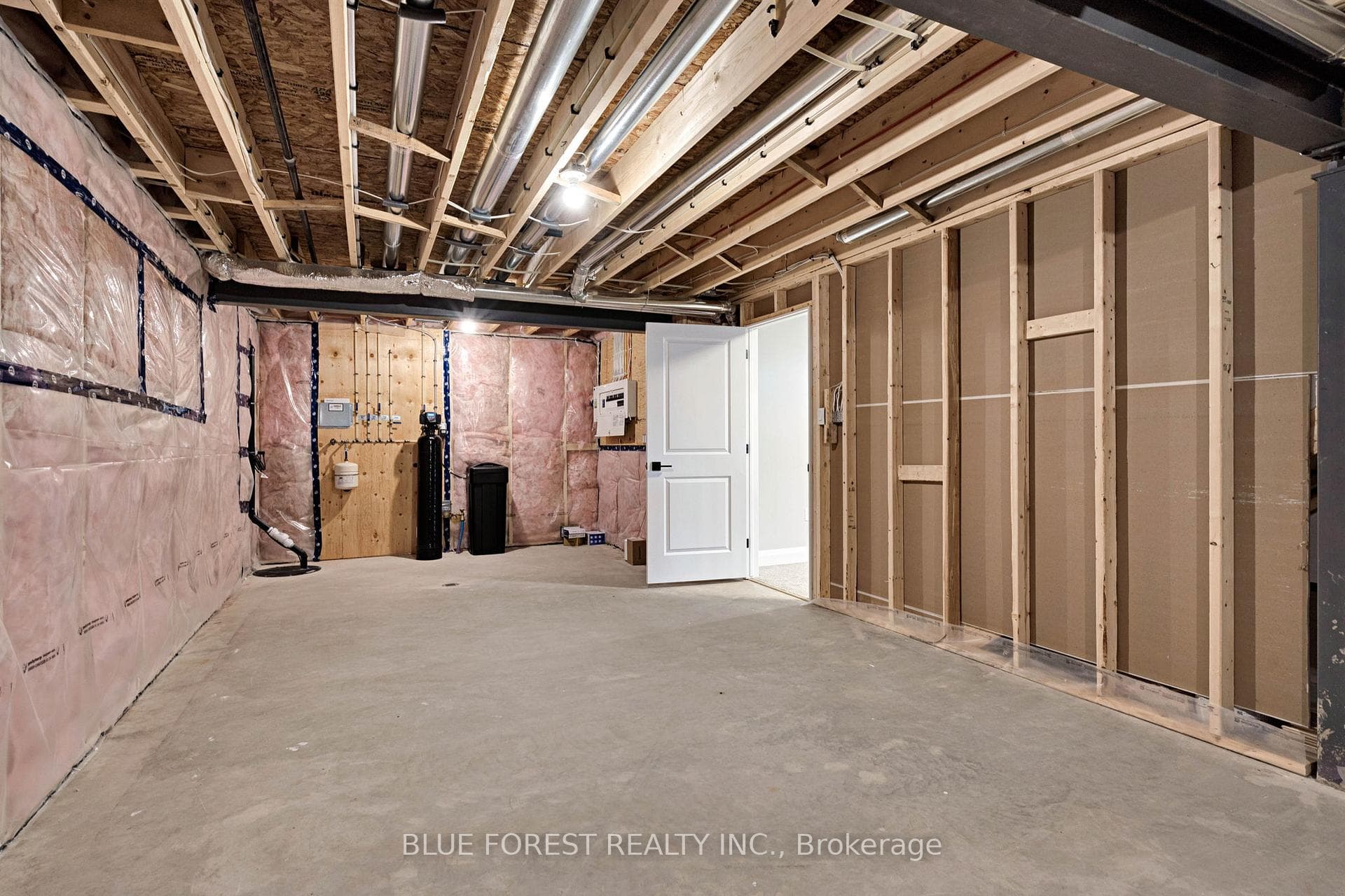147 SHIRLEY Street photo 44