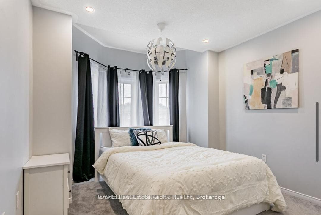 18 Preston Avenue photo 12