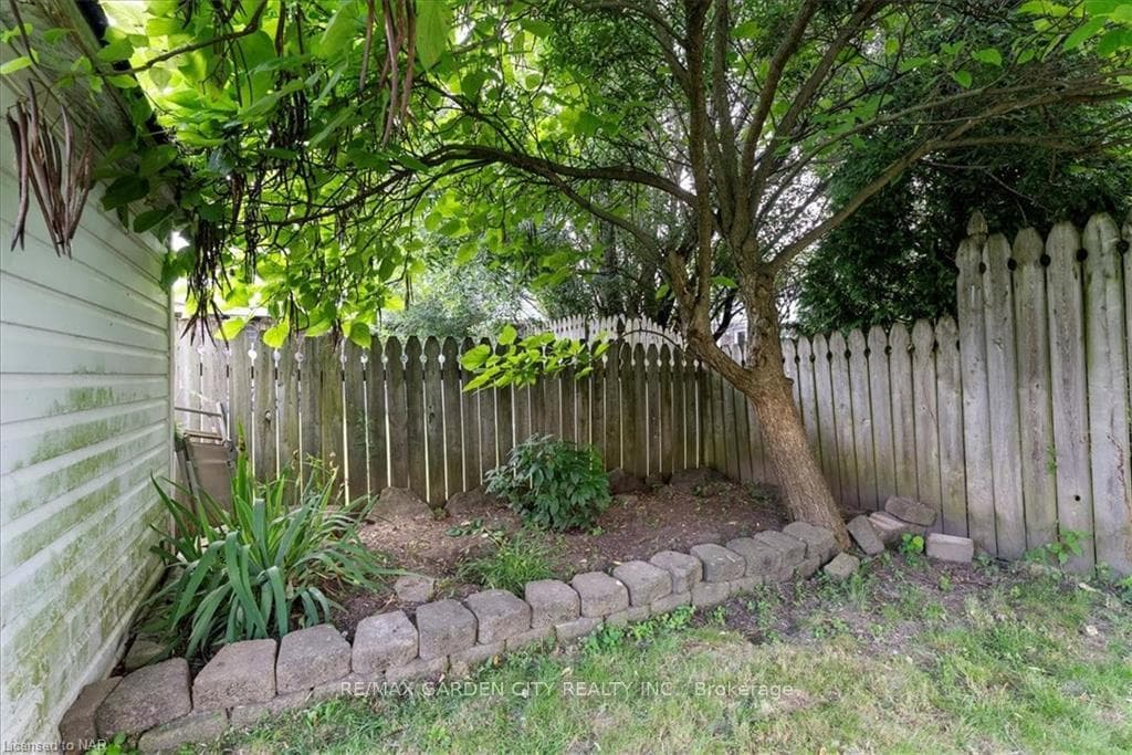 20 Buss Court photo 29