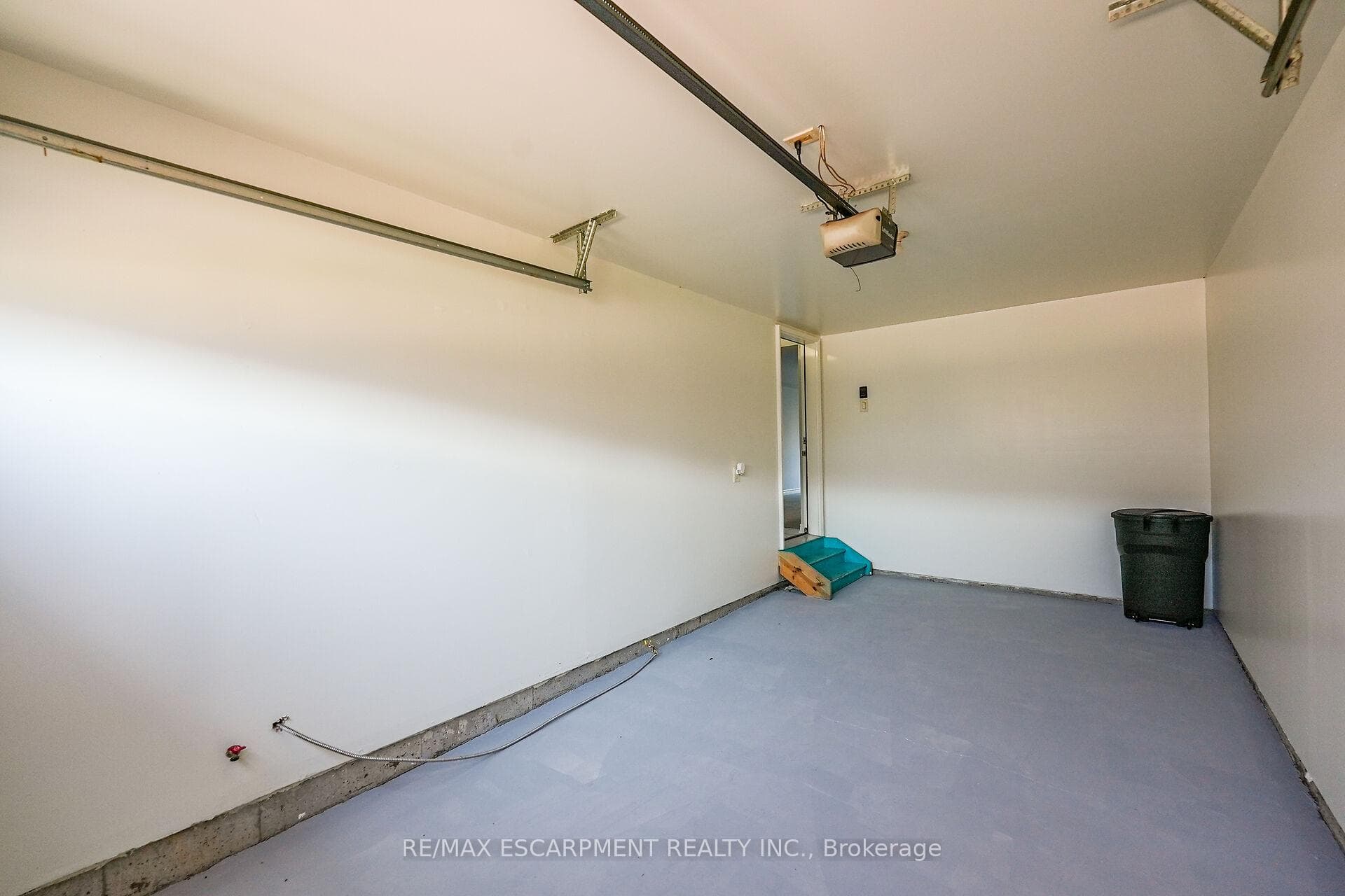 152 Heron Street photo 38