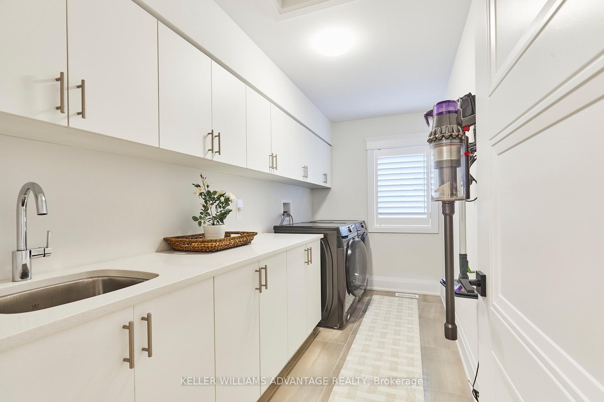 517 Clayton Avenue photo 40