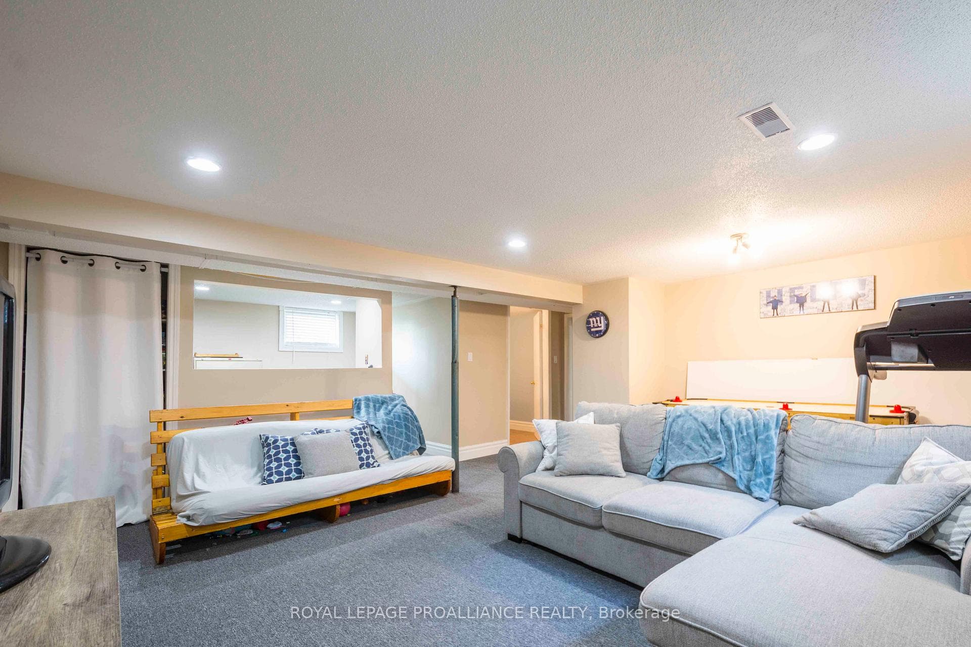 222 Sidney Street photo 19