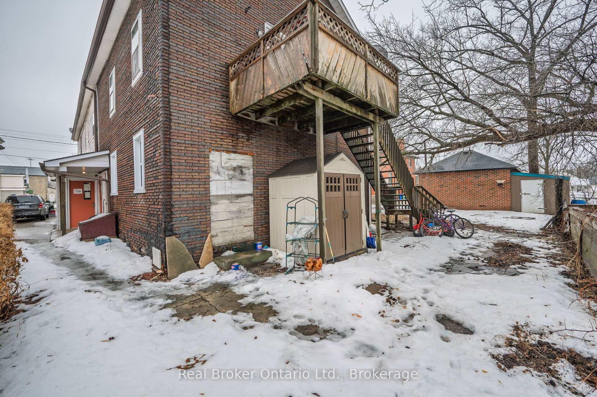 122 KING Street photo 48
