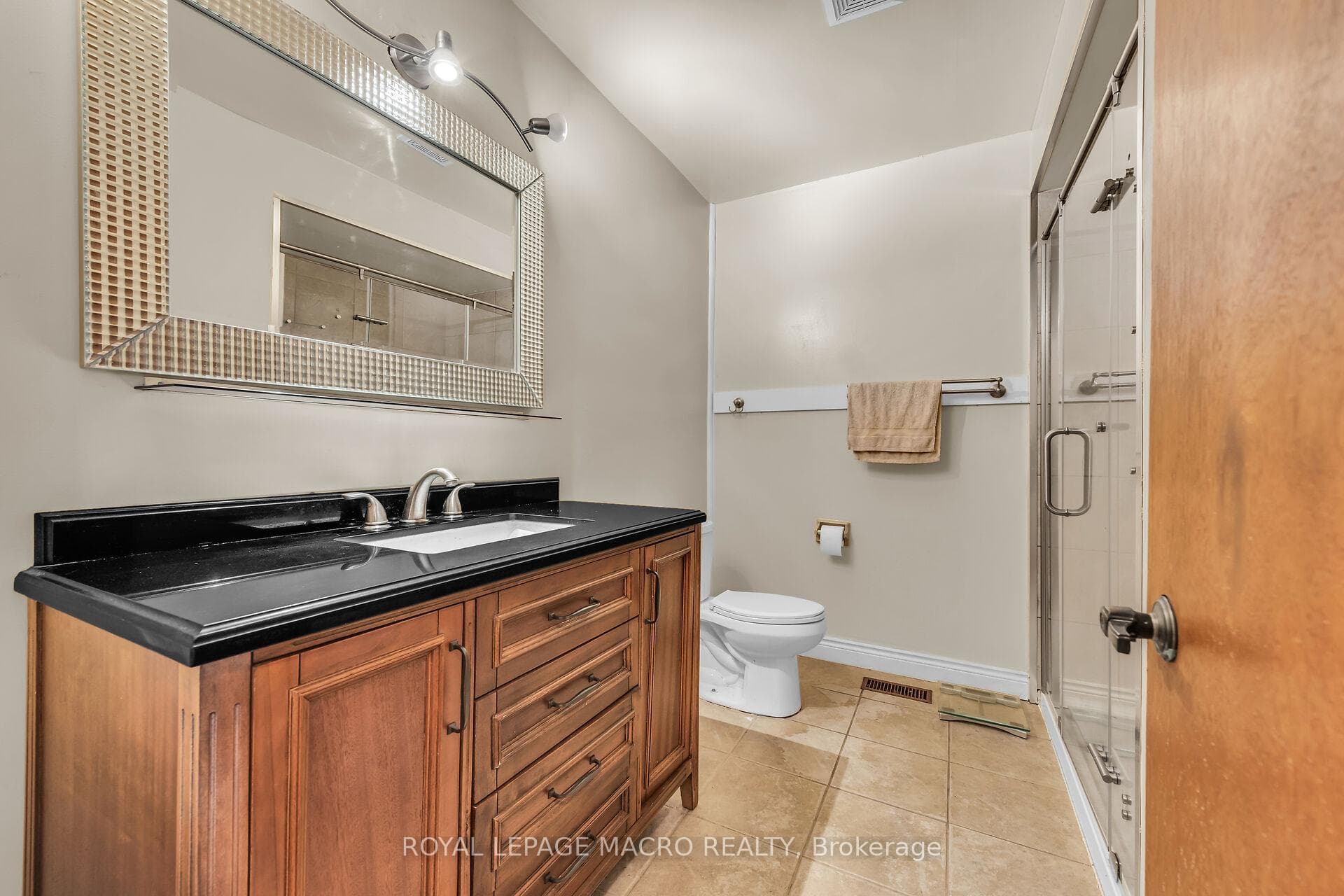 110 Guildwood Drive photo 17