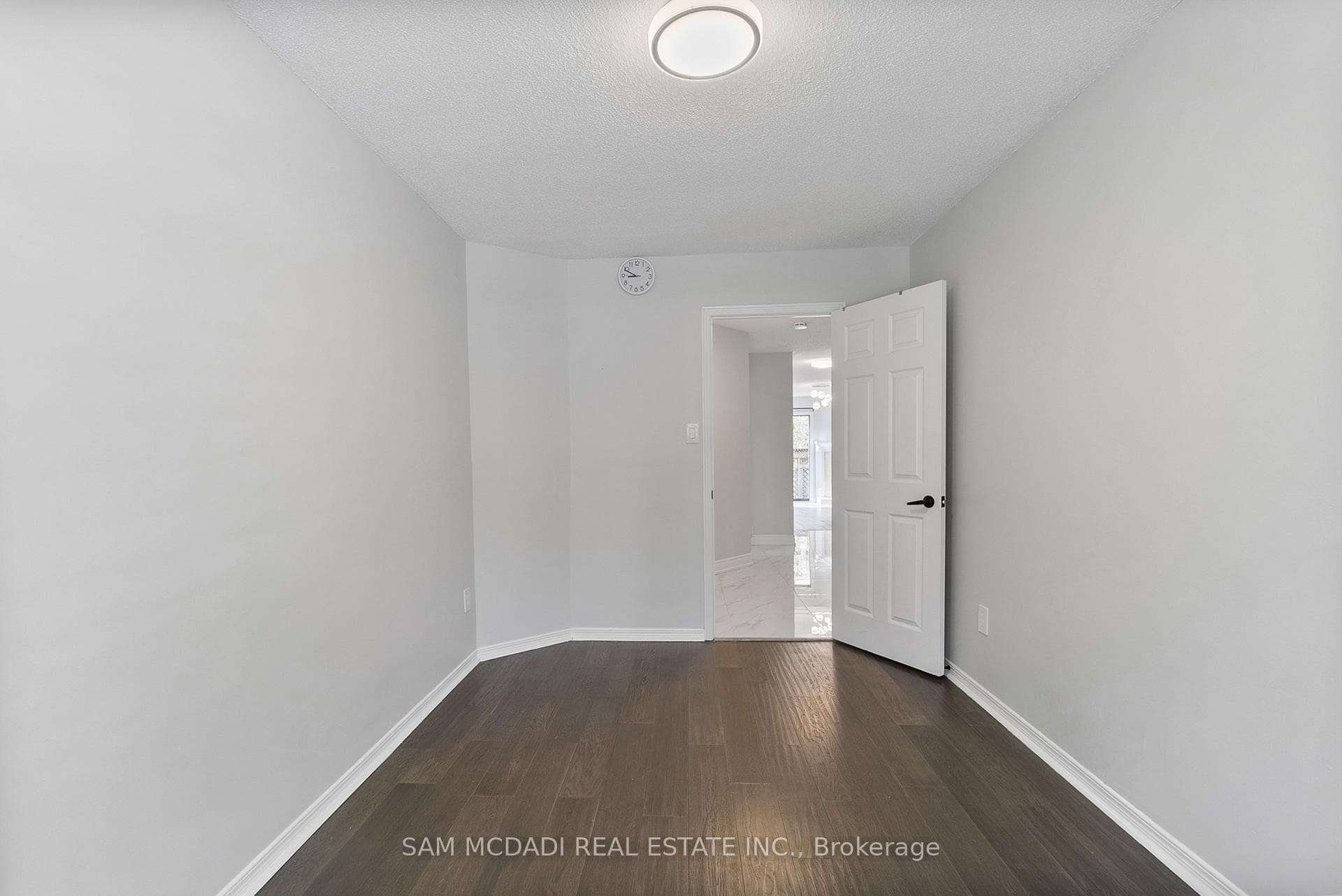 2006 Glenada Crescent Unit 27 photo 5