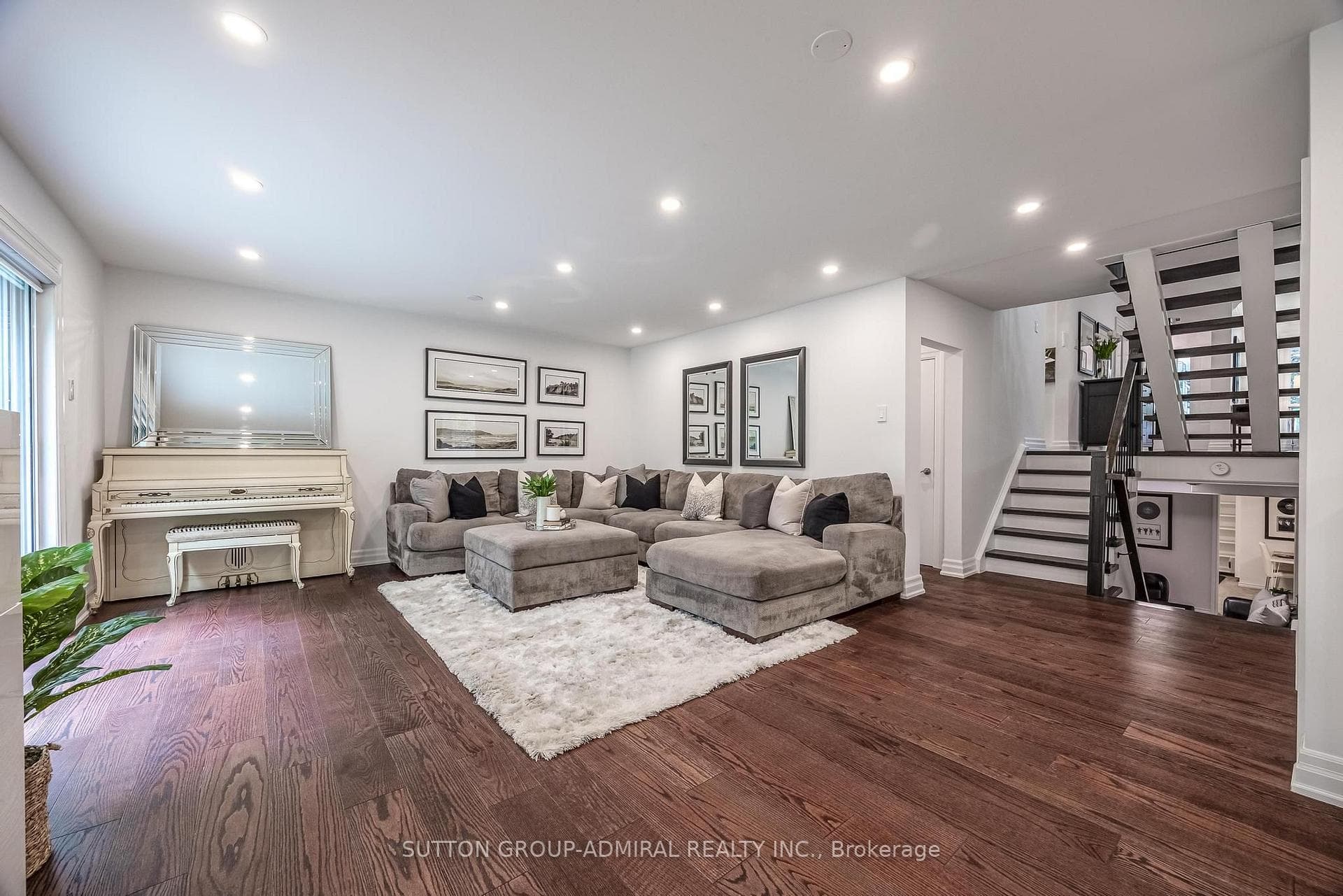 256 Torresdale Avenue photo 24
