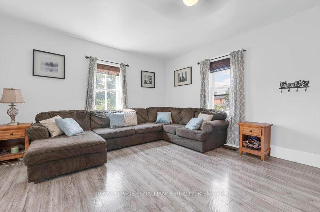 55 St James Street photo 9