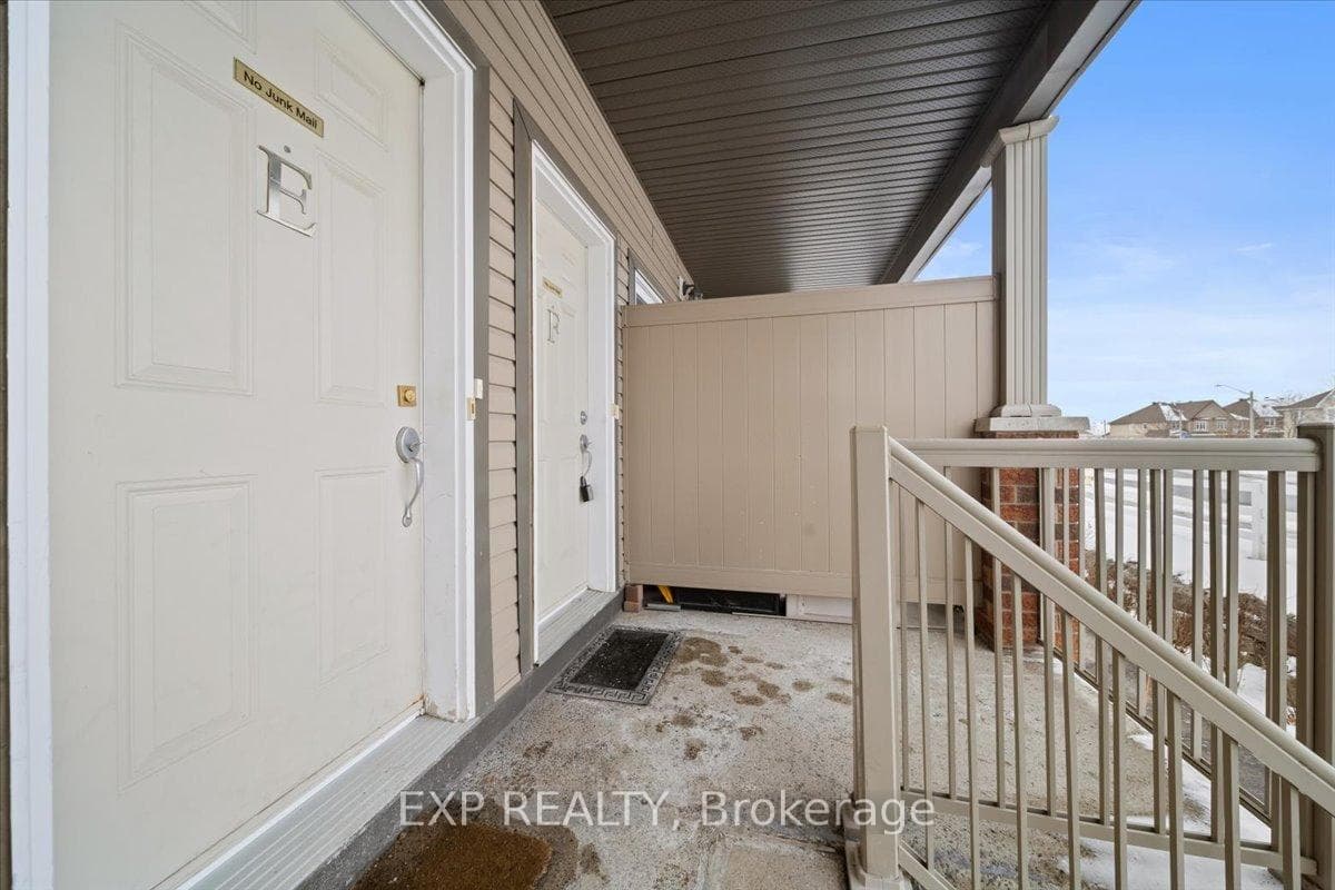 920 WHITE ALDER Avenue Unit F photo 4