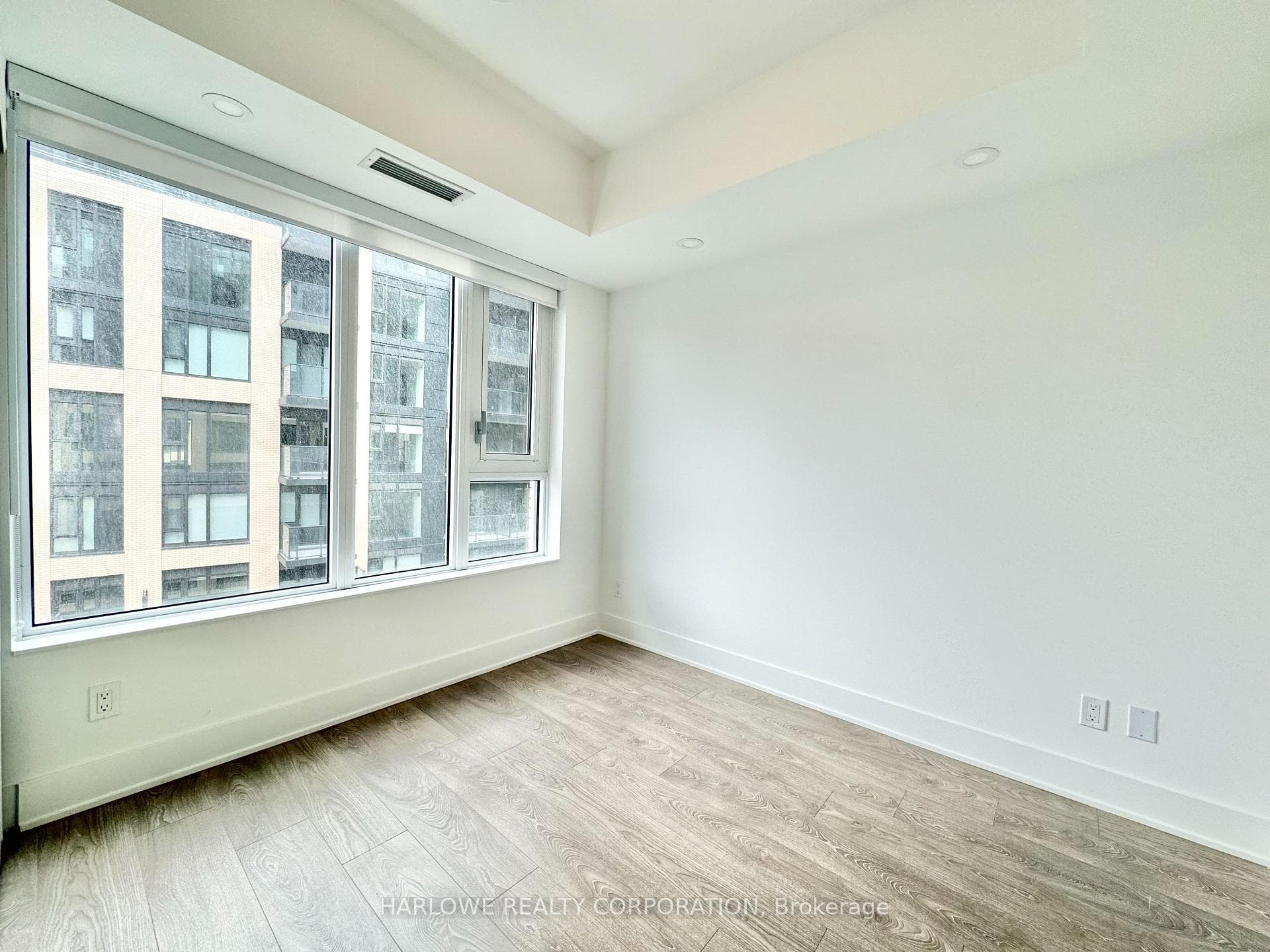 543 Richmond Street Unit 1013 photo 5