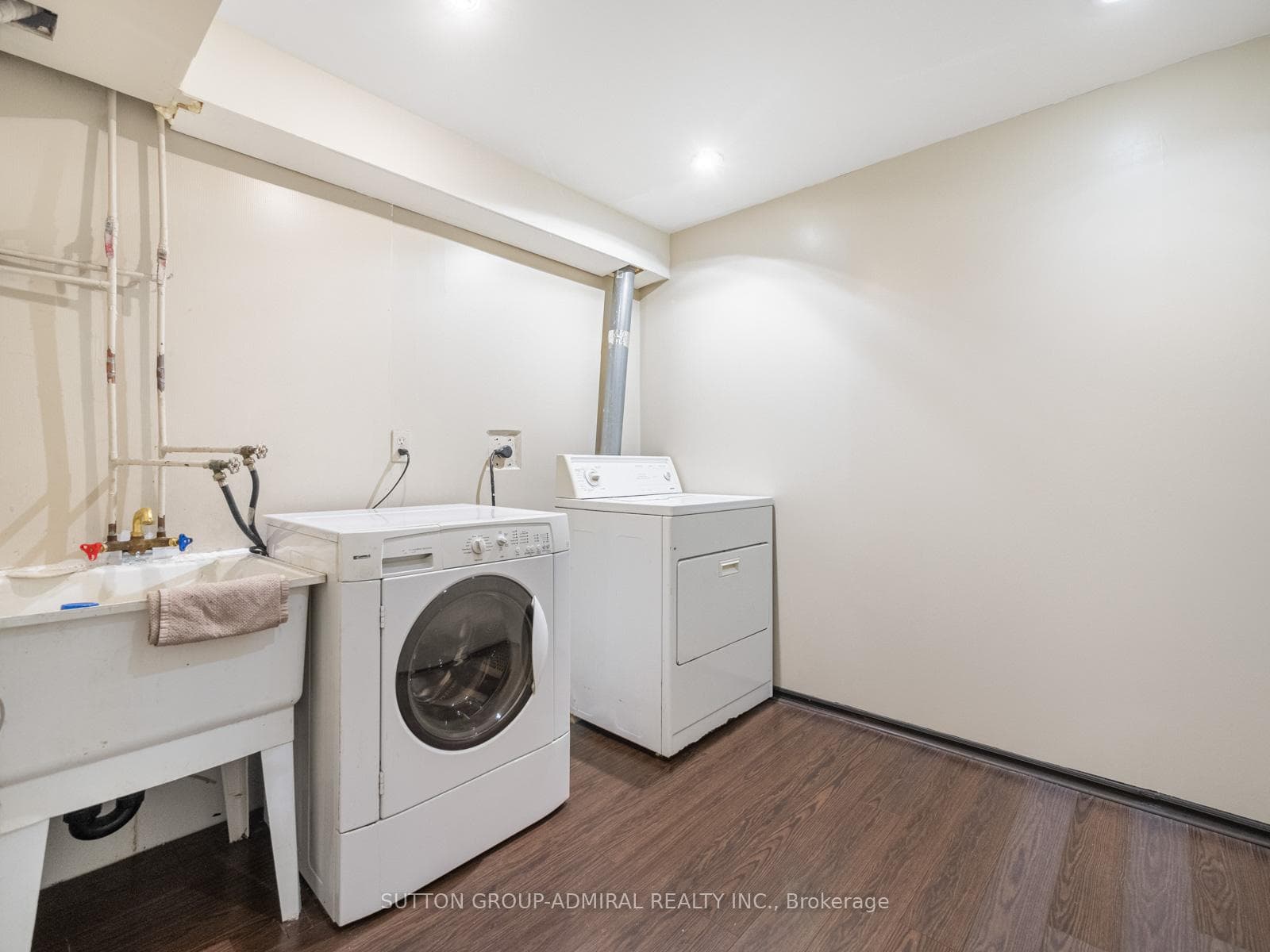1166 Leslie Drive photo 19