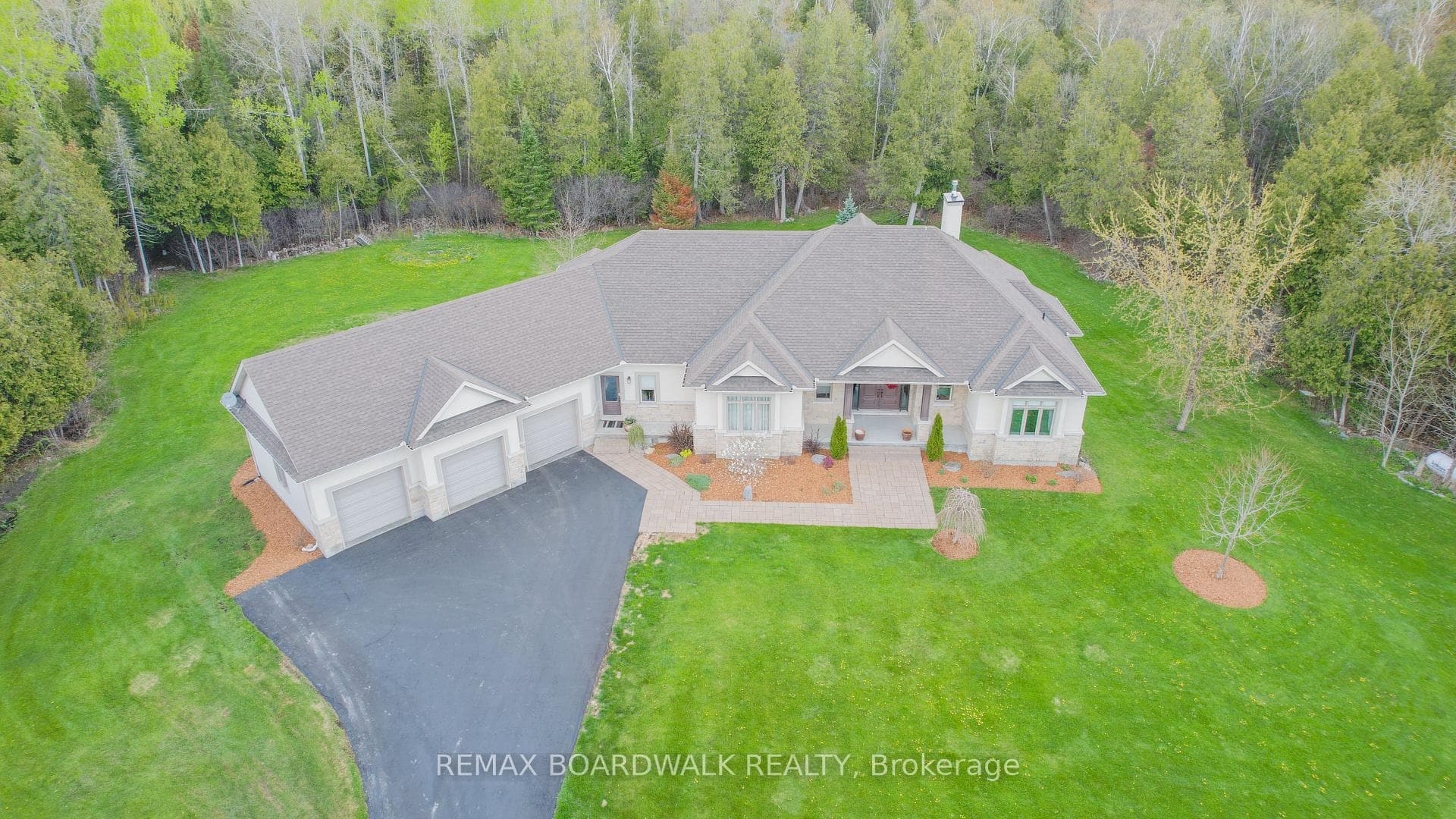 49 Sawgrass Circle photo 4