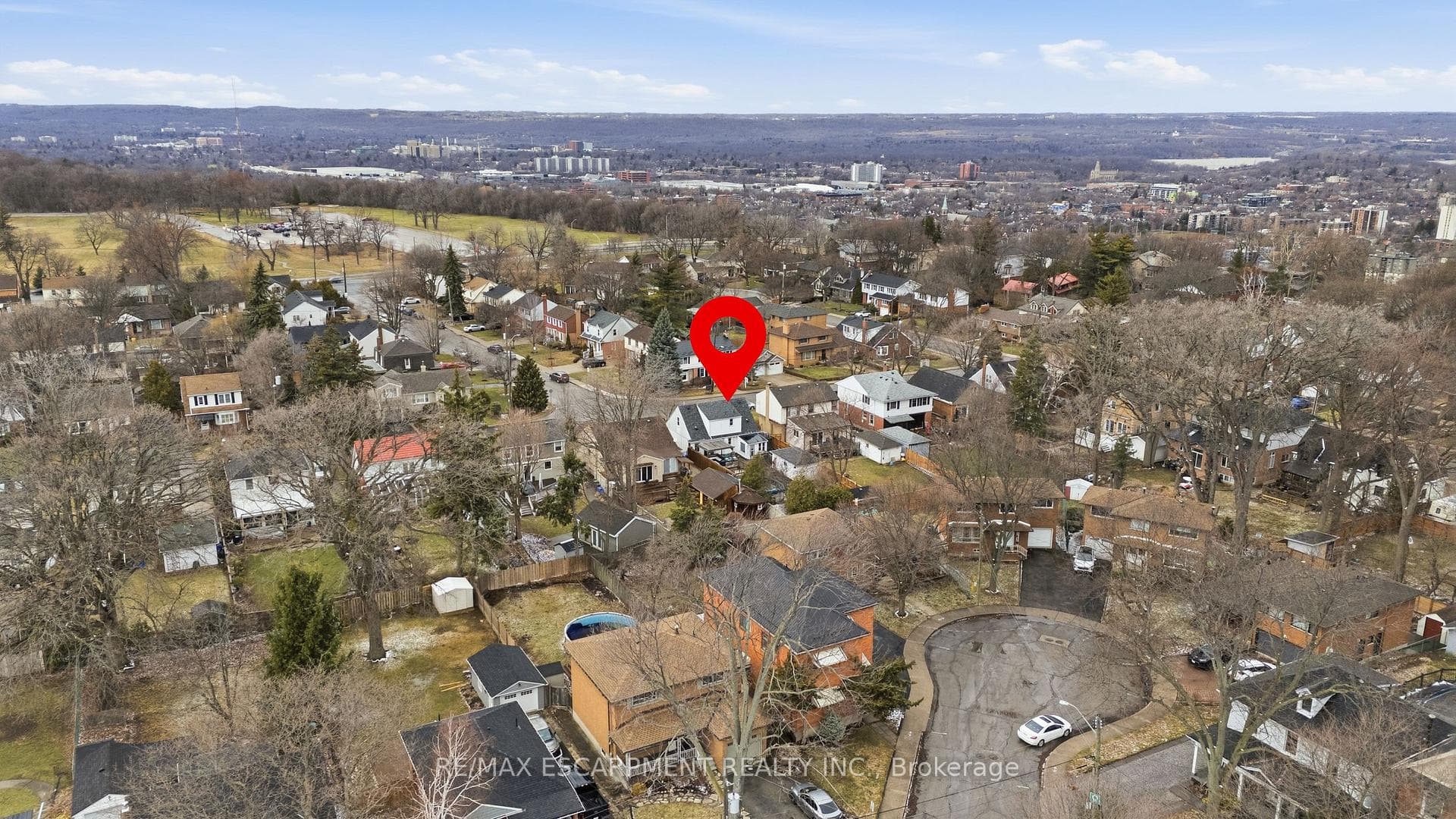 77 Arcade Crescent photo 48